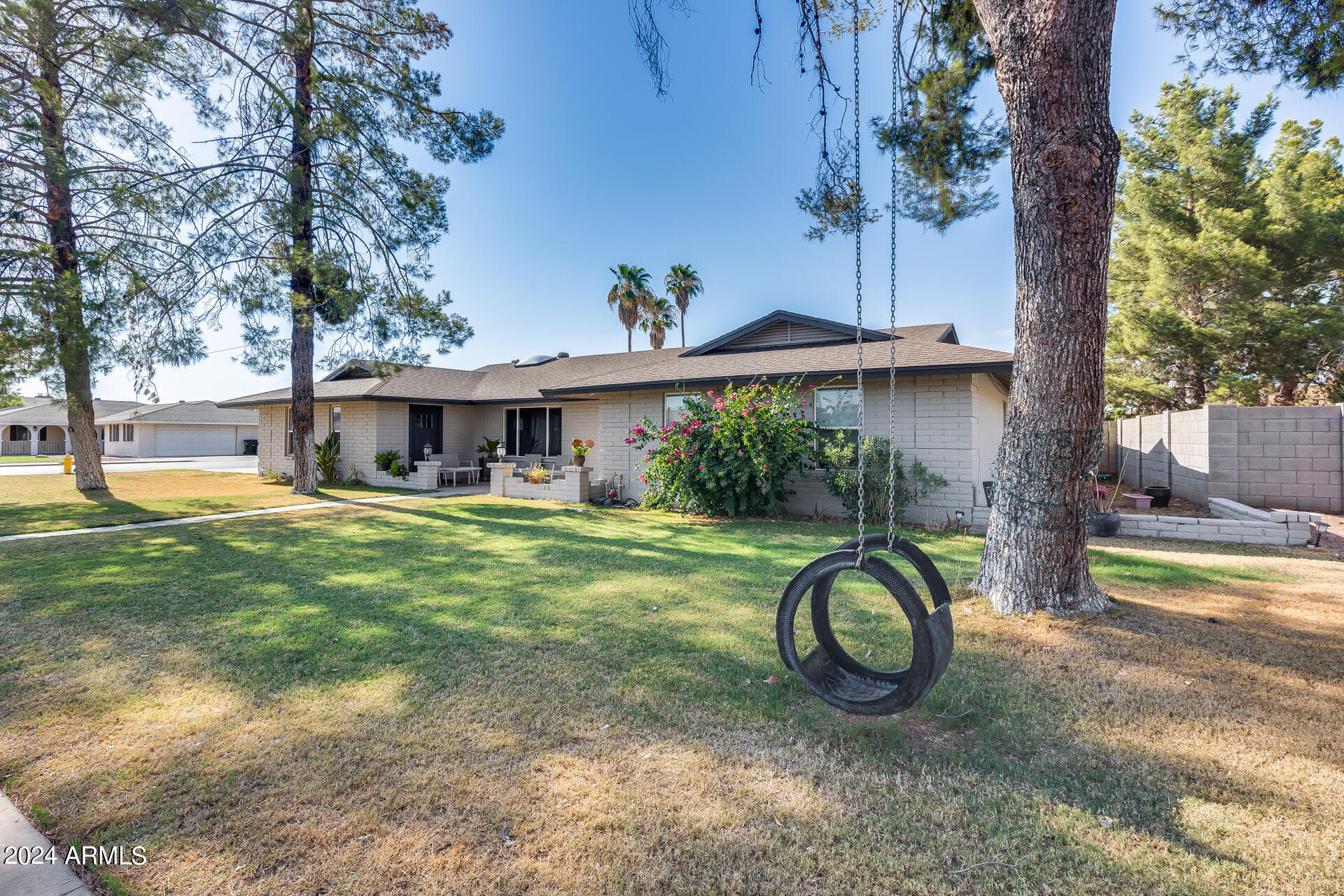 Photo 6 of 41 of 1456 E GARNET Avenue house