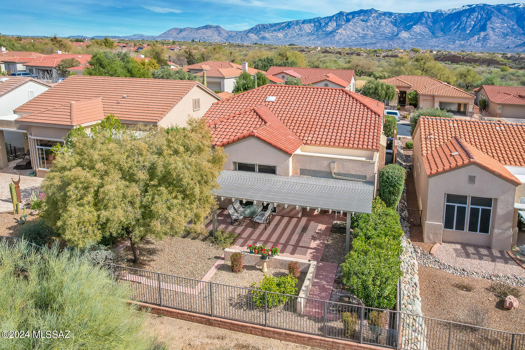 Photo 2 of 36 of 13567 N Pima Spring Way house