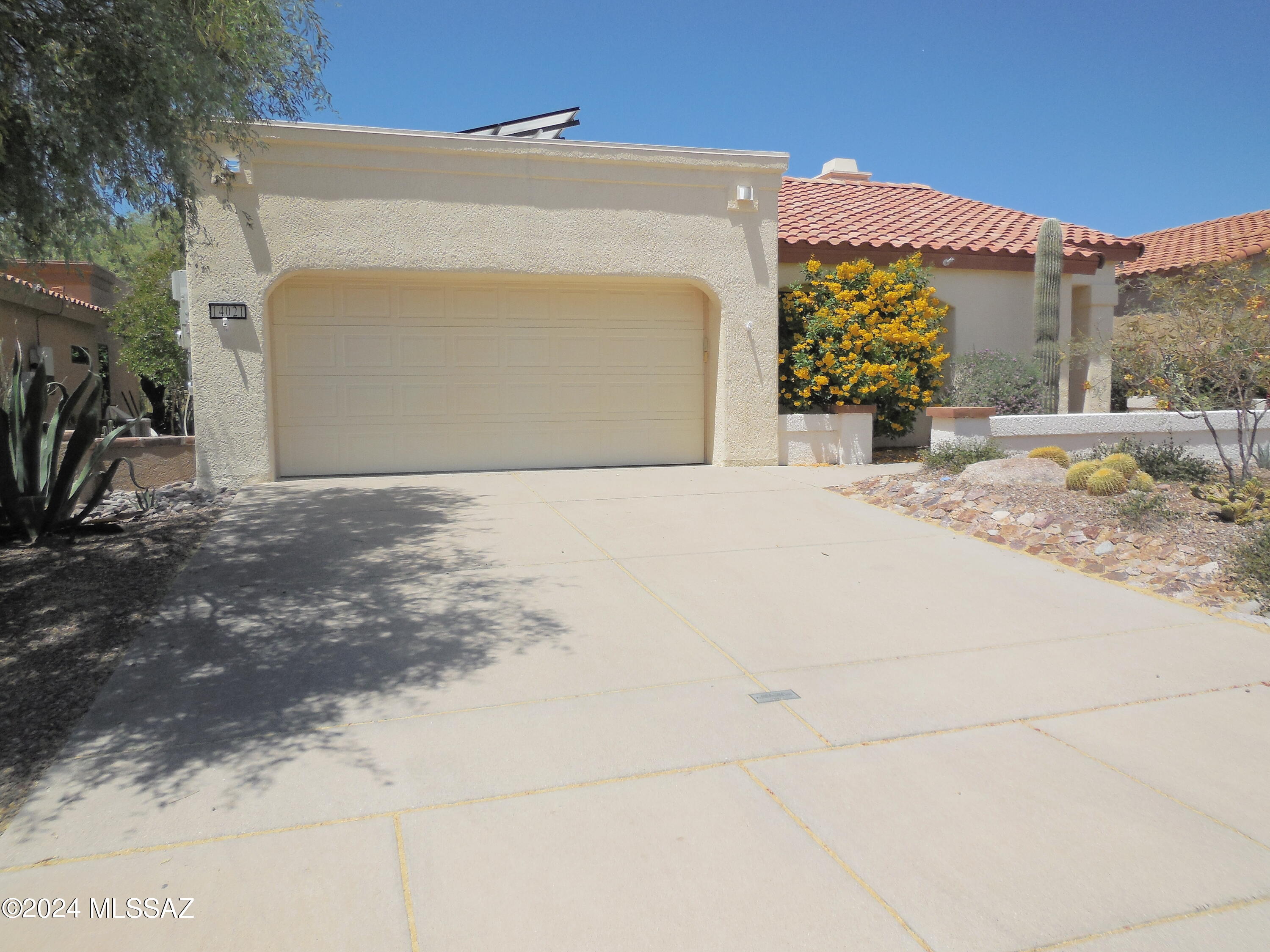 Photo 19 of 25 of 14021 N Desert Butte Drive house