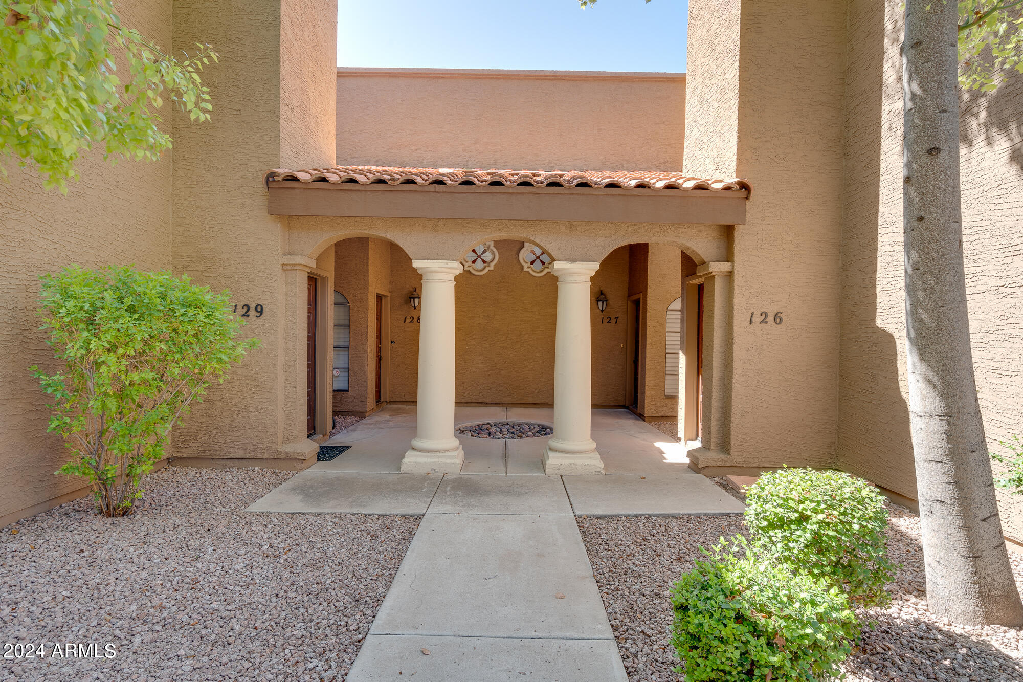 Photo 3 of 32 of 6945 E COCHISE Road 126 townhome