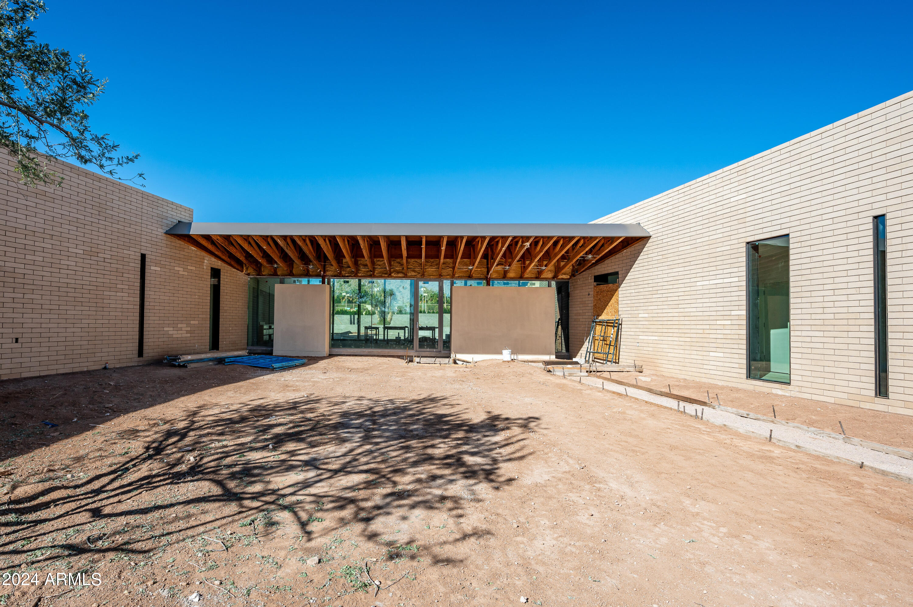 Photo 8 of 47 of 5114 N Casa Blanca Drive house