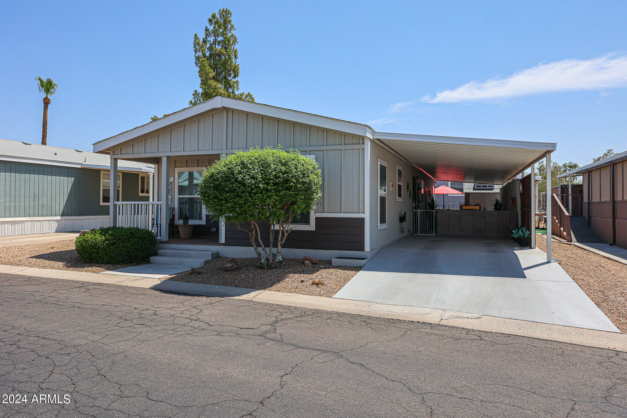 Photo 3 of 31 of 6960 W PEORIA Avenue 17 mobile home