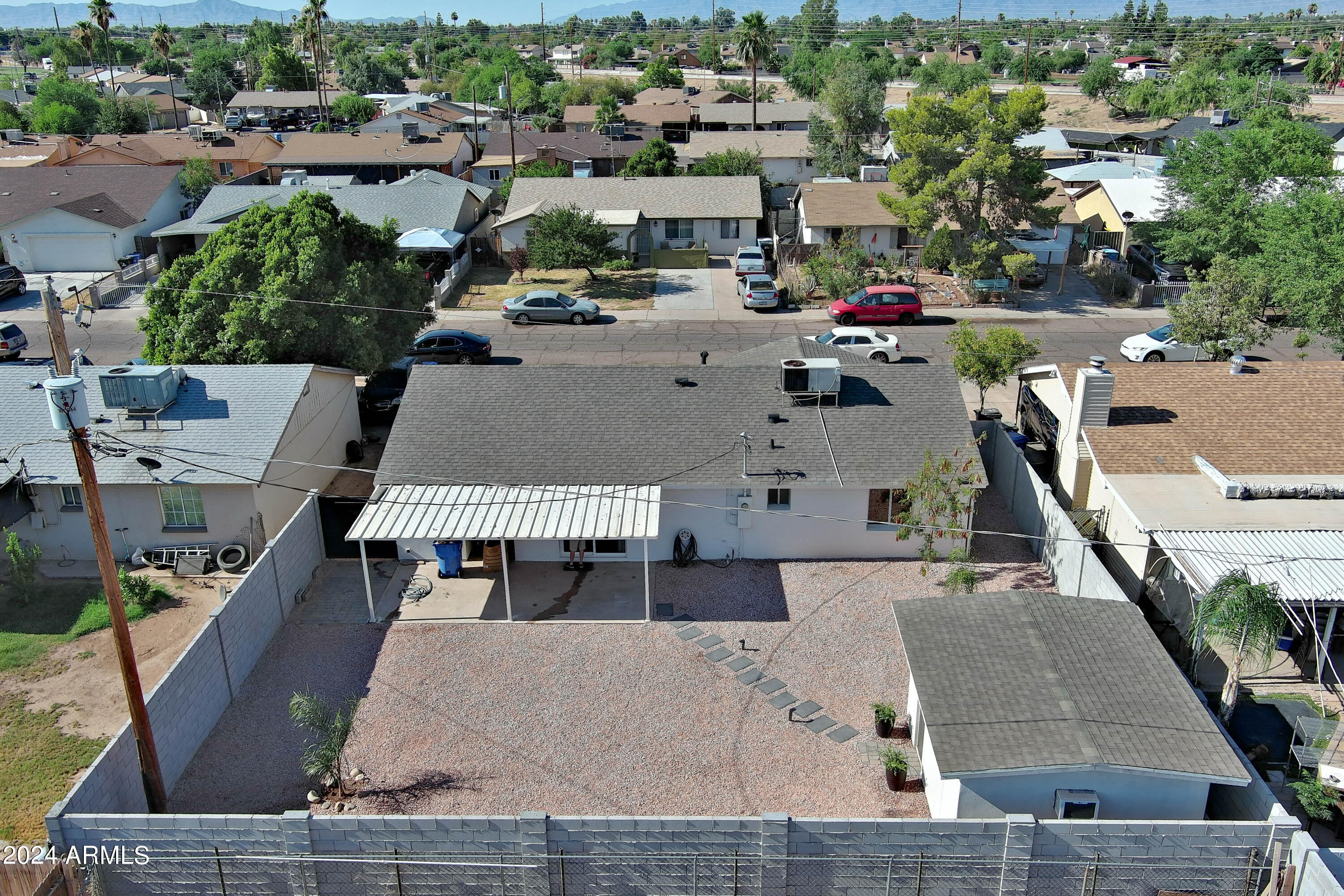 Photo 3 of 26 of 7252 W PIERSON Street house