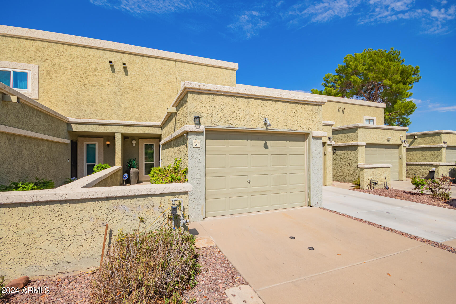 Photo 1 of 23 of 815 E GROVERS Avenue 4 townhome