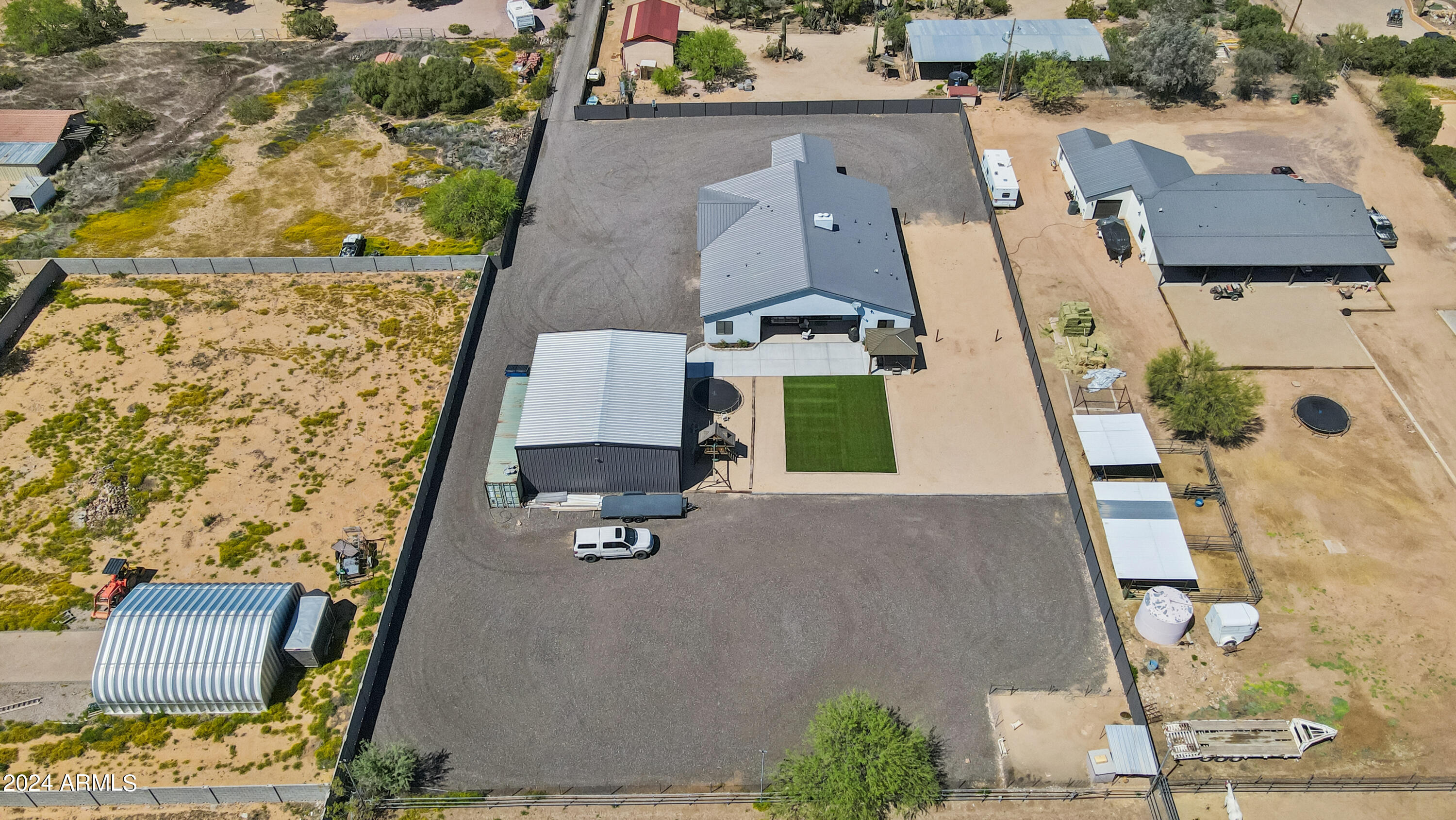 Photo 44 of 48 of 3139 W DESERT HILLS Drive house