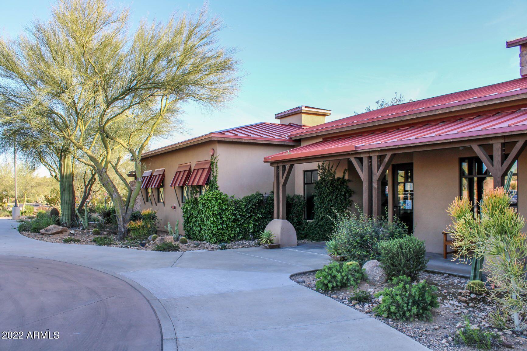 Photo 5 of 18 of 1960 W DESERT FOREST Trail house