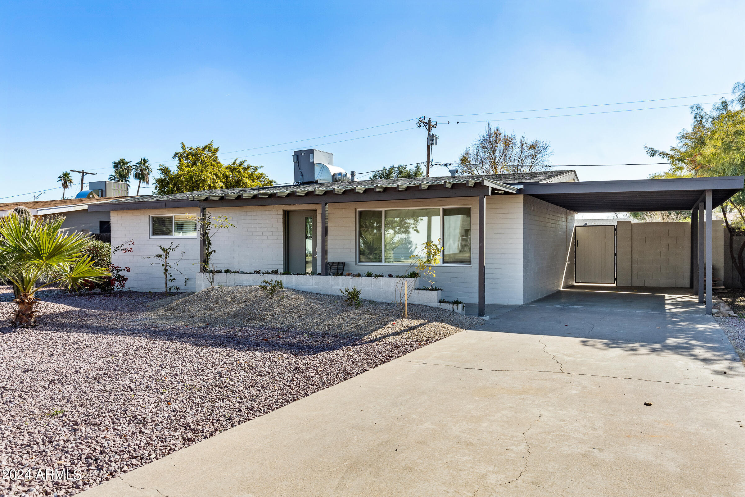 Photo 3 of 36 of 1515 W CAMPBELL Avenue house