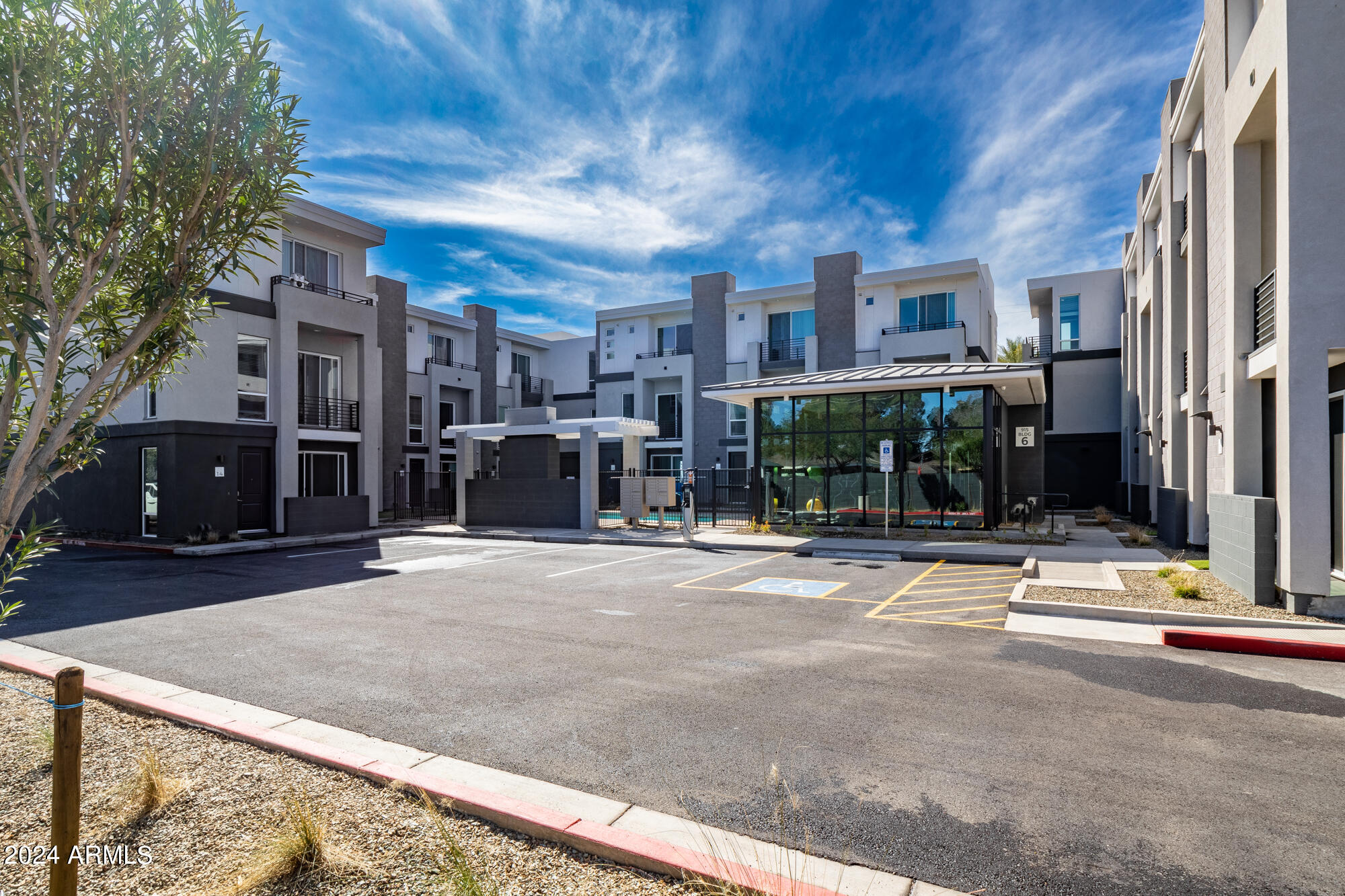 Photo 54 of 59 of 915 E Missouri Avenue 7 townhome