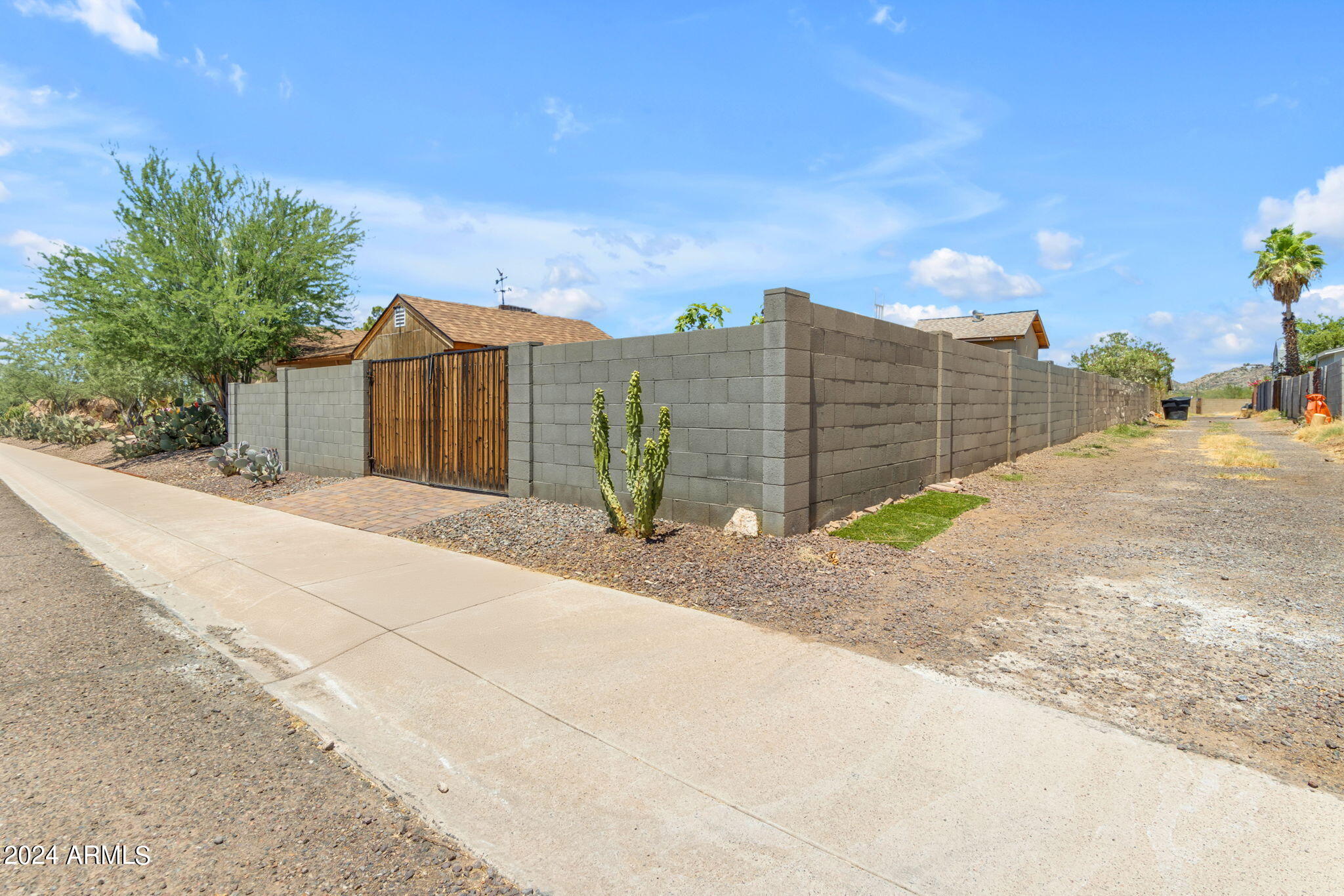 Photo 49 of 50 of 9603 N 15TH Street house