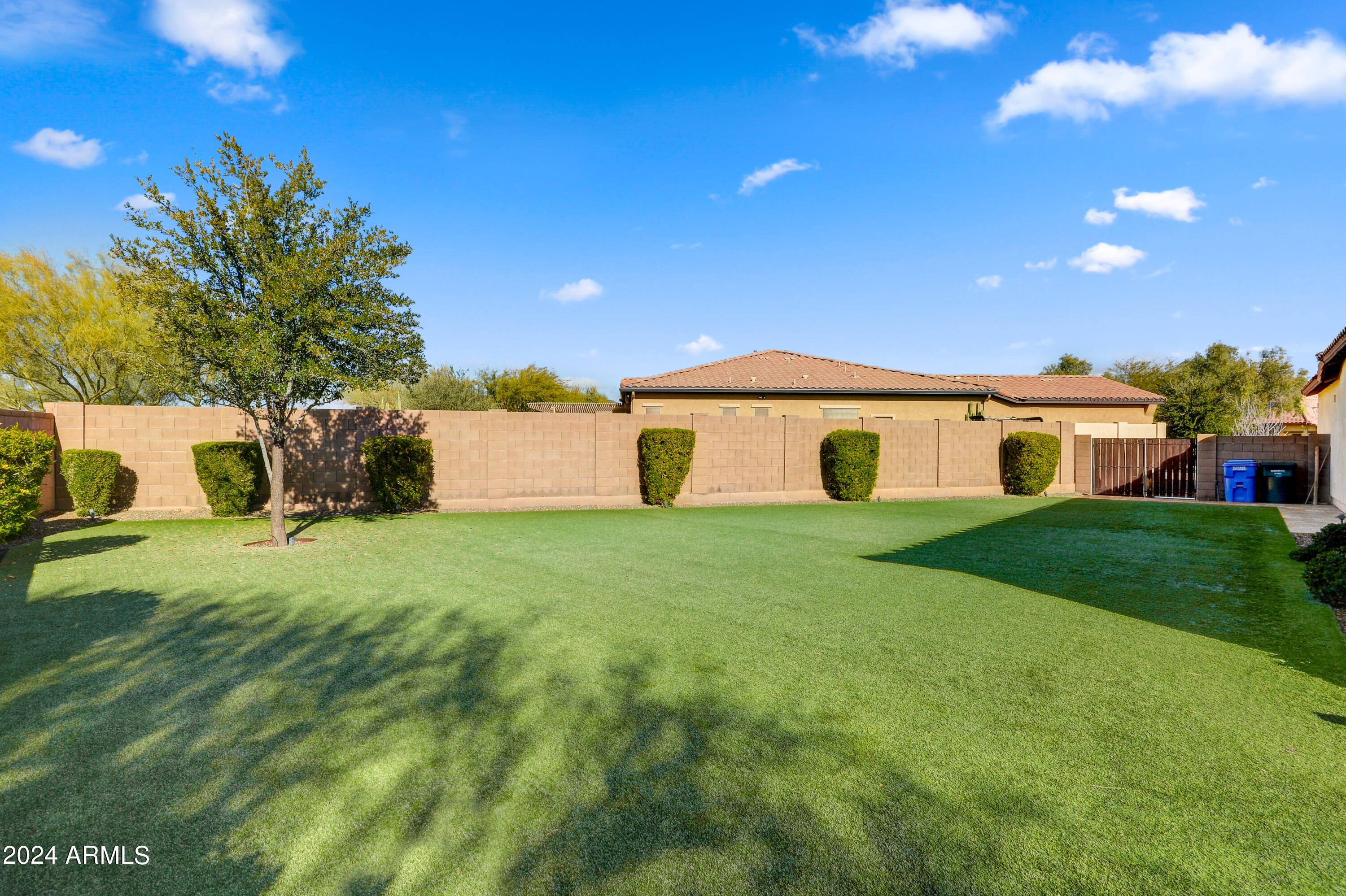 Photo 6 of 45 of 1829 W ALOE VERA Drive house