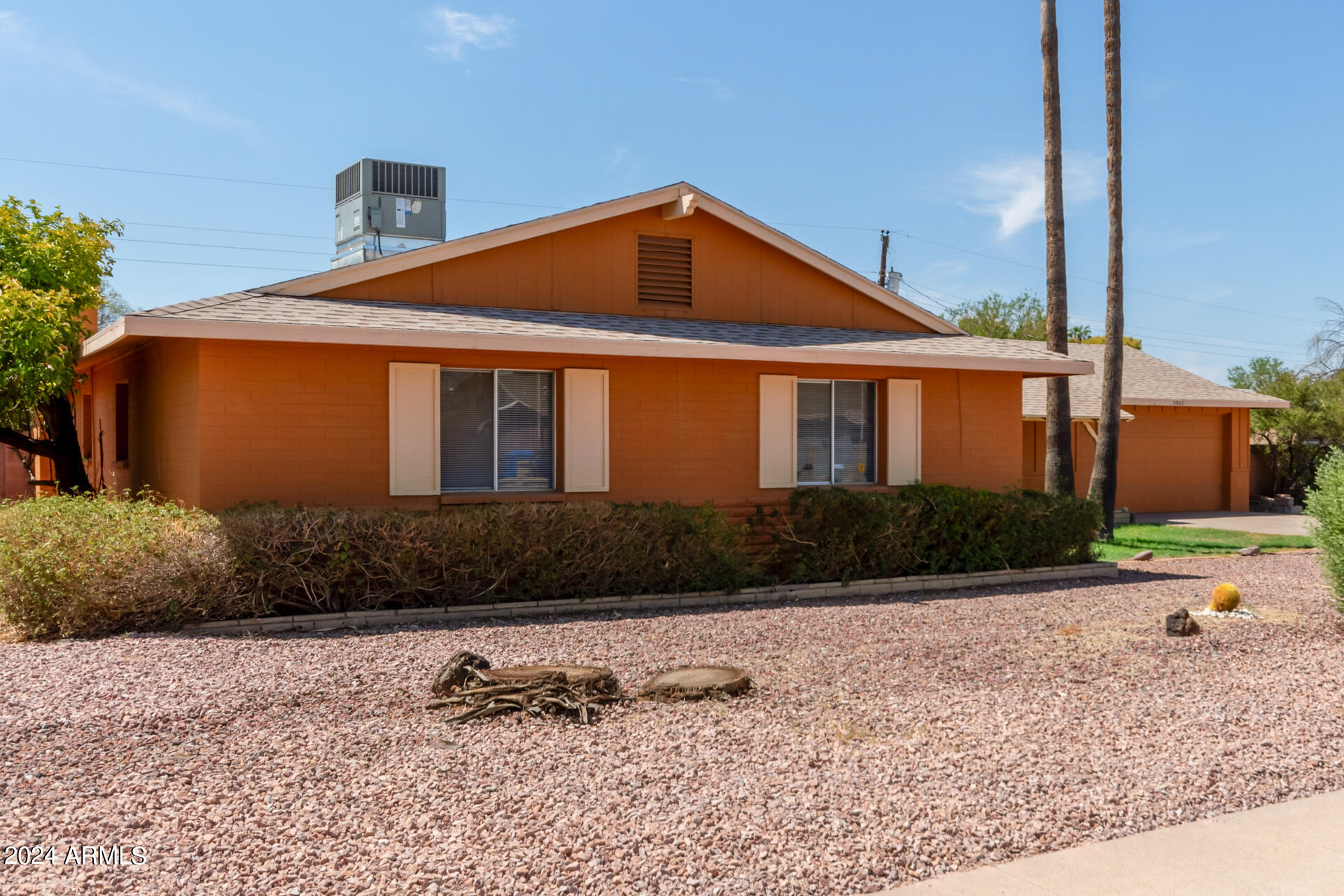 Photo 8 of 41 of 5923 W COOLIDGE Street house