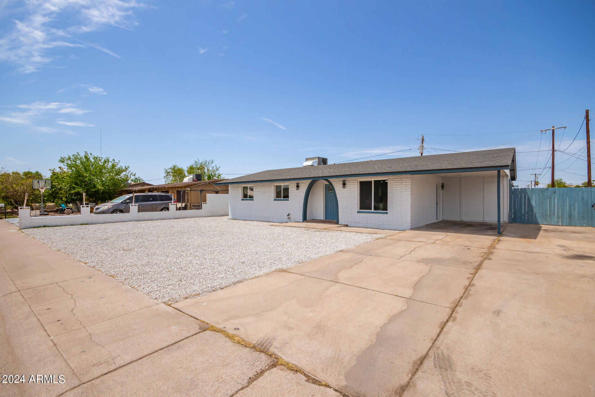 Photo 4 of 24 of 2502 N 41ST Avenue house