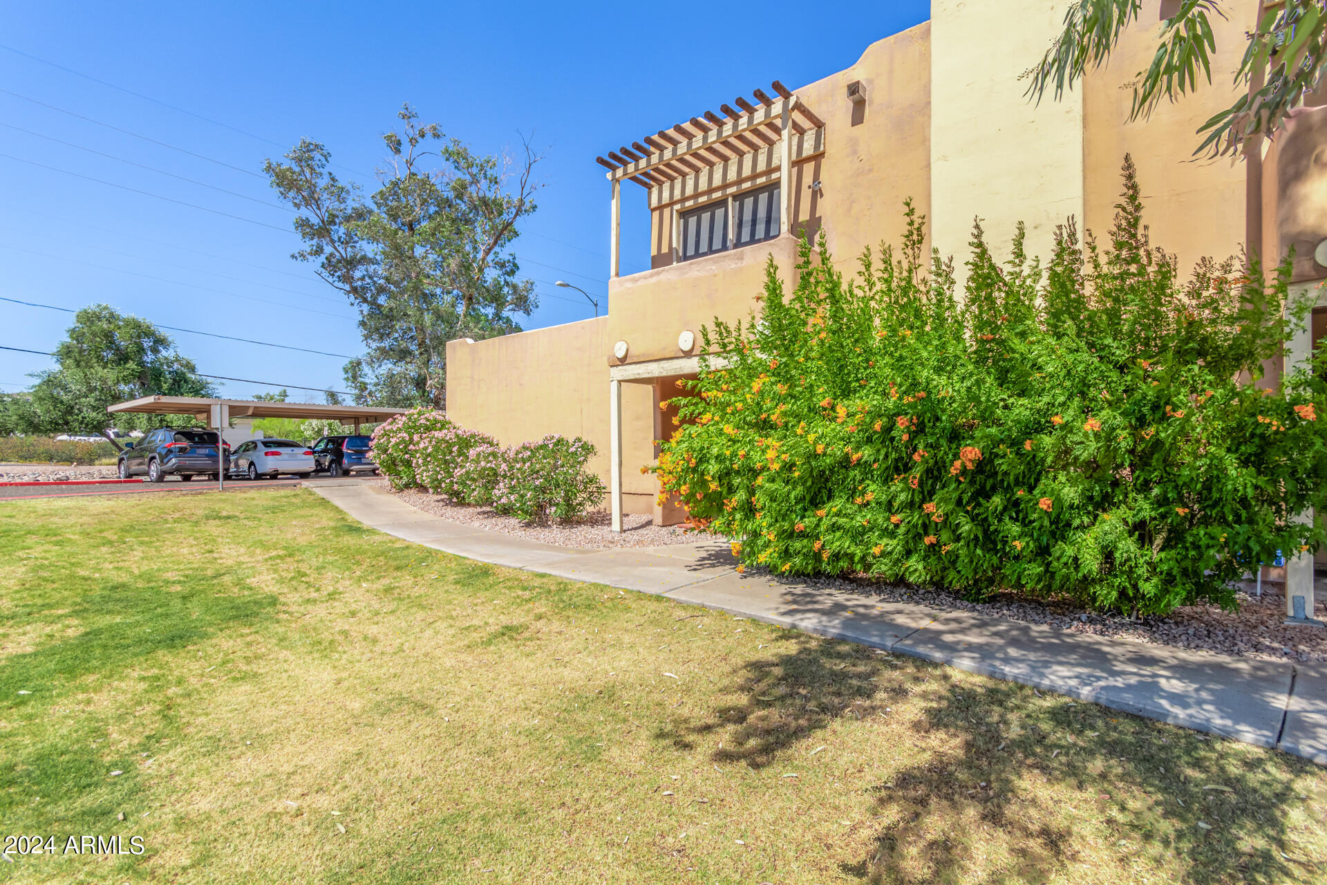 Photo 6 of 29 of 1425 E DESERT COVE Avenue 9 condo