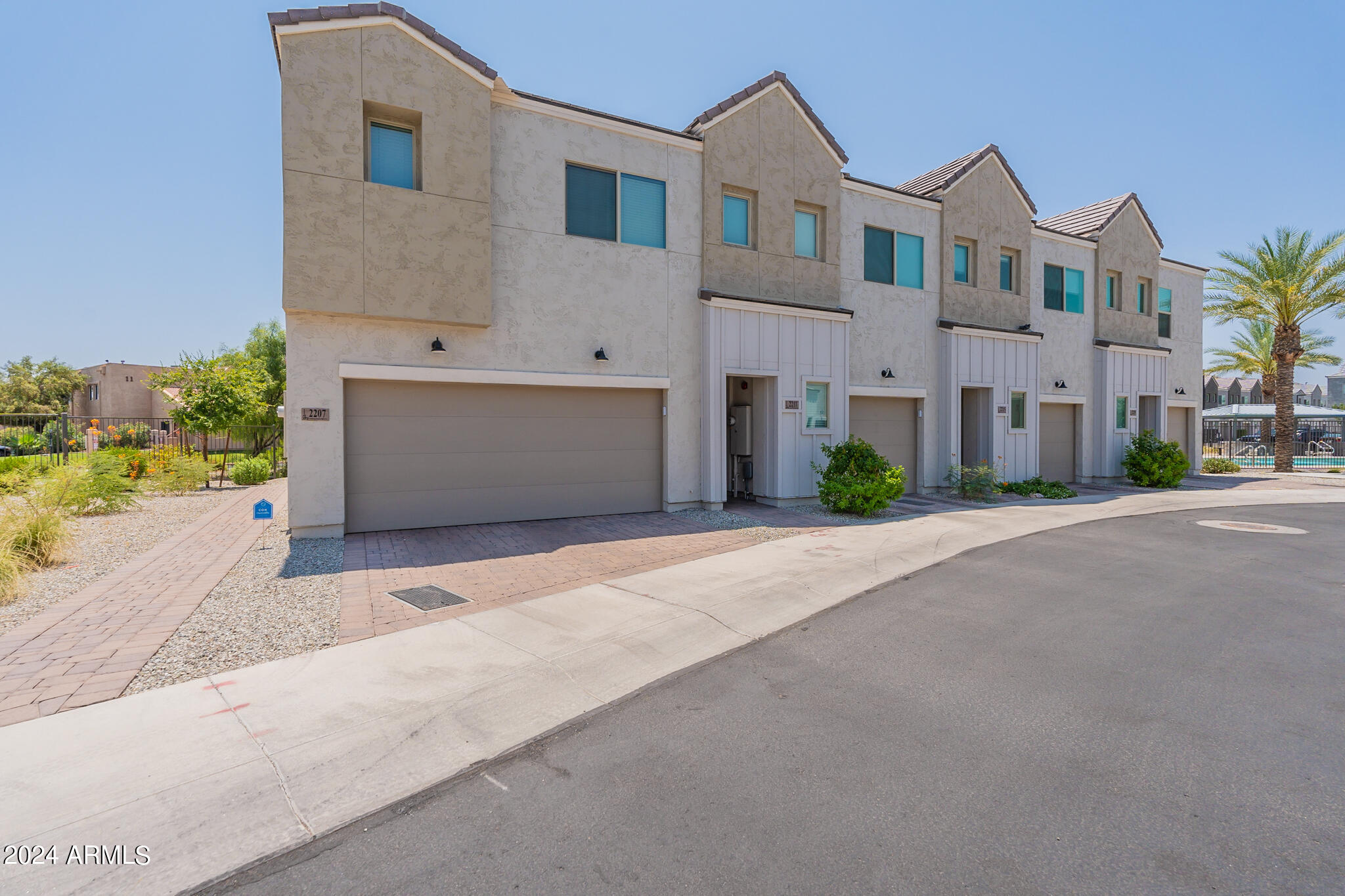 Photo 2 of 32 of 2219 W HARMONT Drive townhome