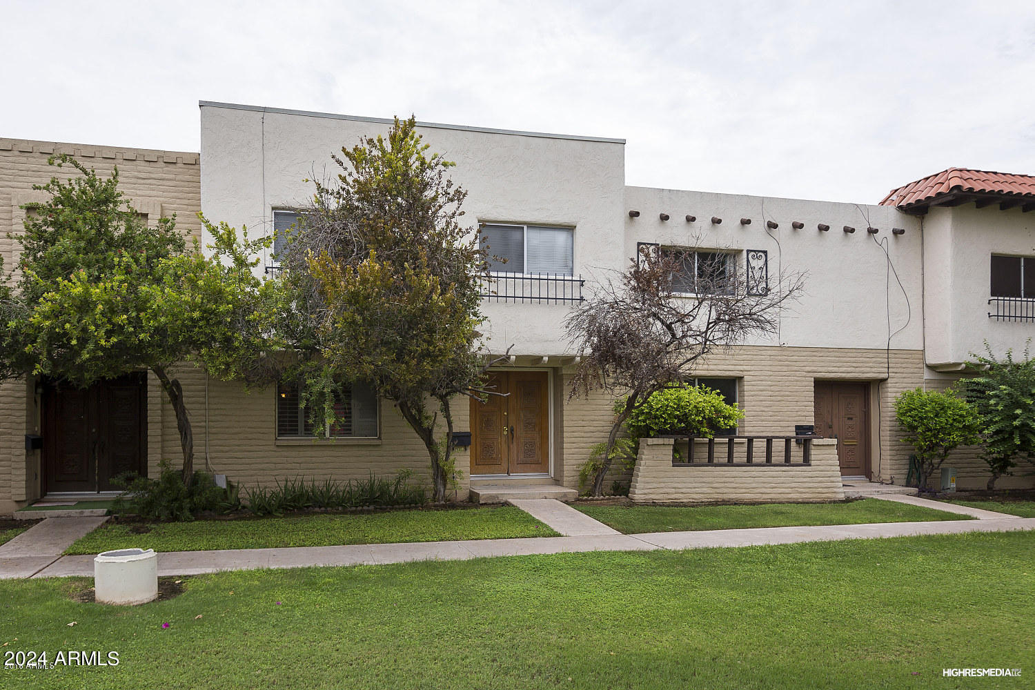 Photo 4 of 20 of 1904 W HAZELWOOD Parkway townhome