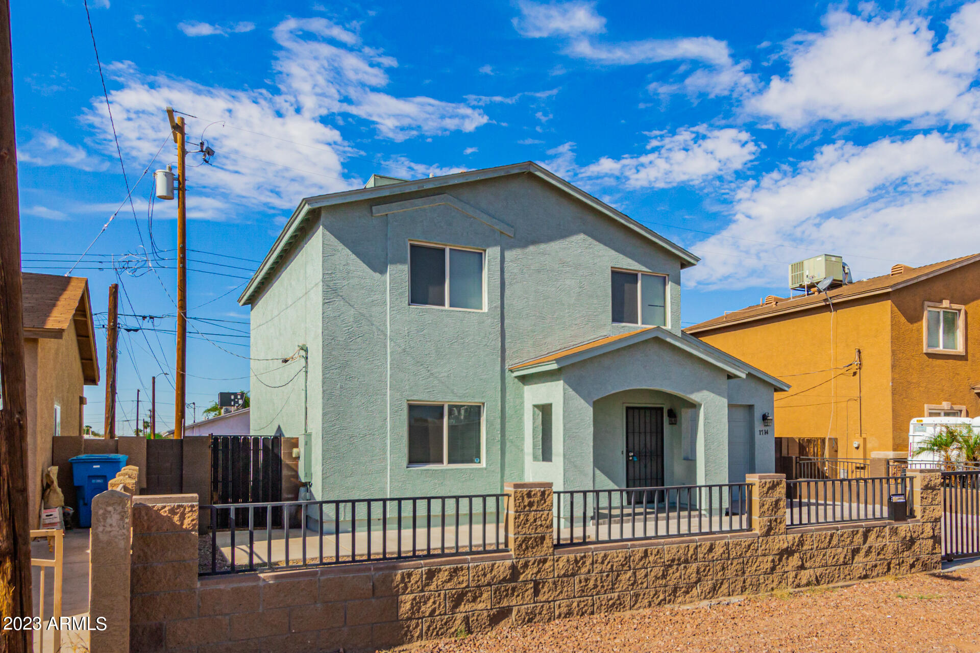 Photo 3 of 33 of 1714 S 5TH Street house