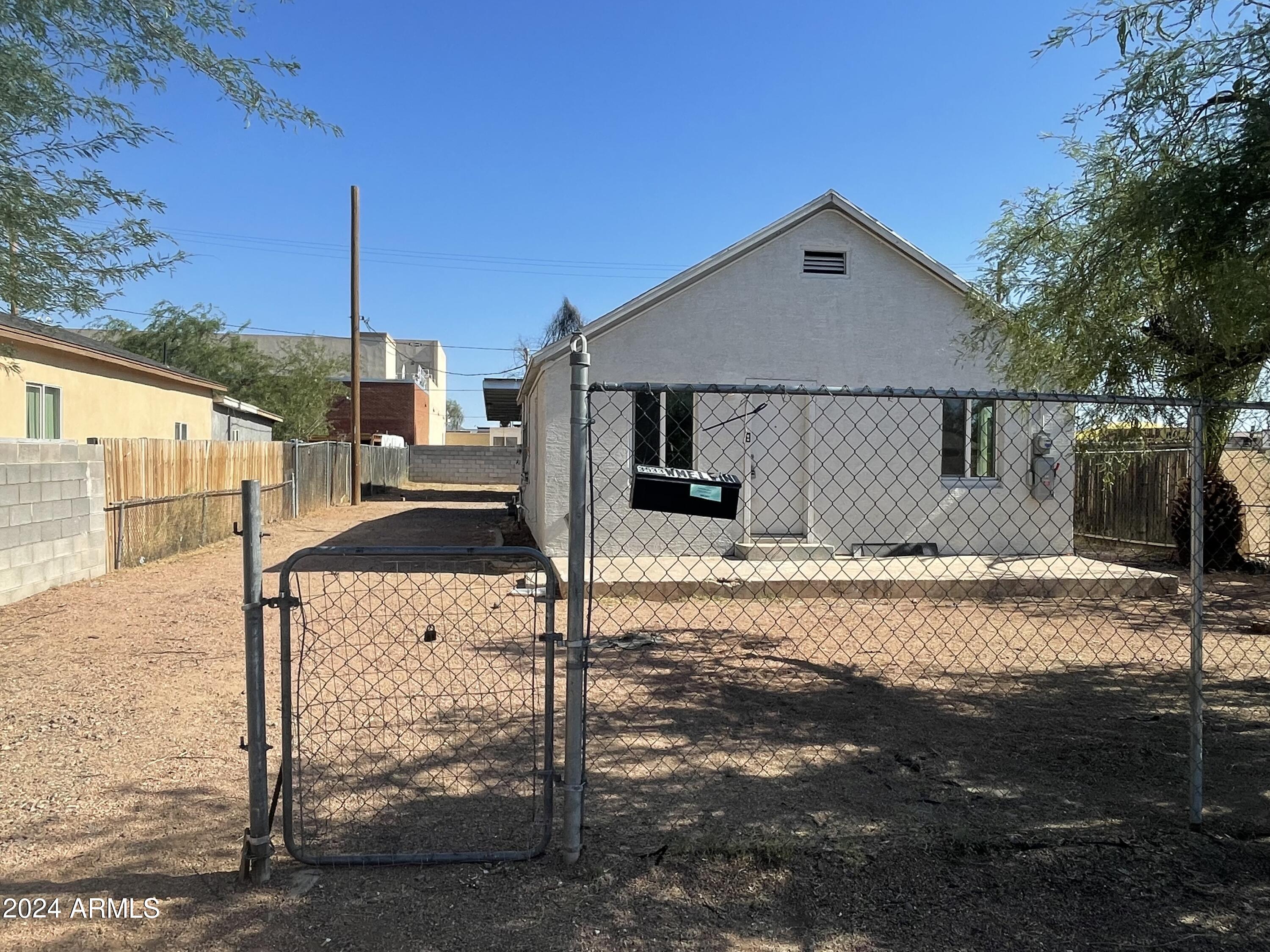 Photo 1 of 19 of 3533 W MELVIN Street house