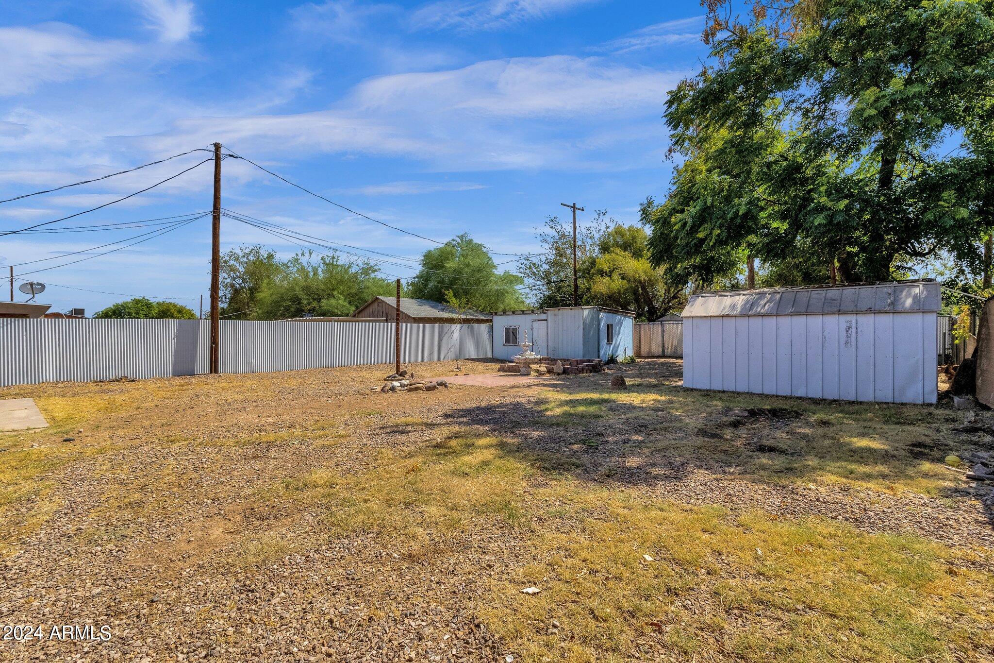 Photo 16 of 22 of 6041 S 11TH Street house