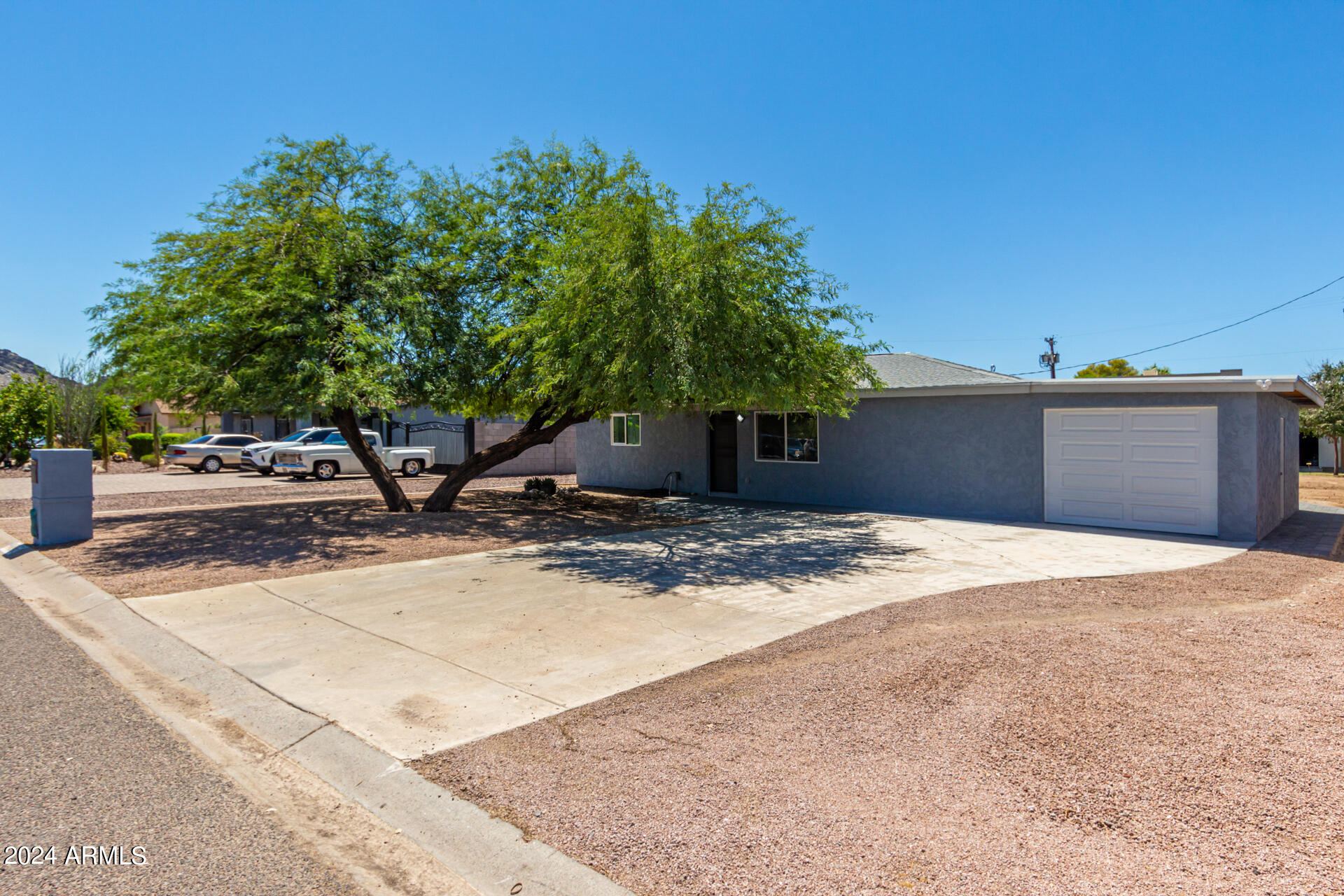 Photo 7 of 47 of 12642 N 22ND Street house