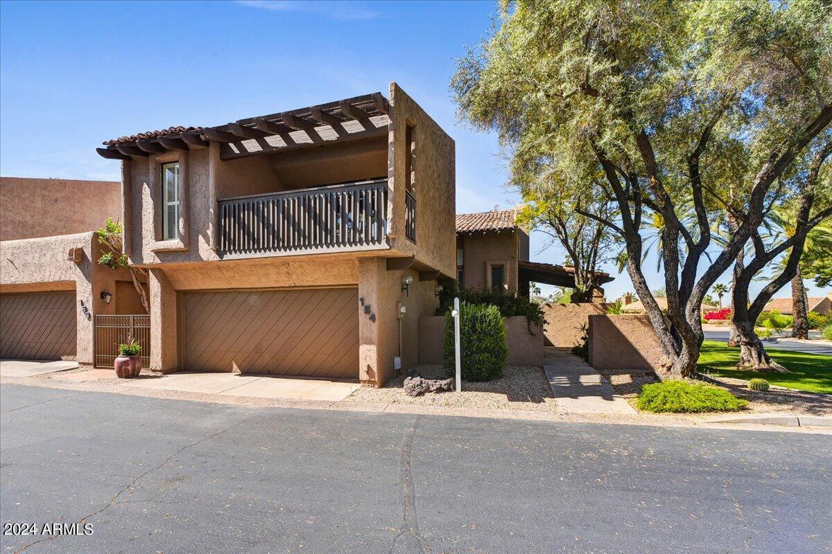 Photo 1 of 22 of 4438 E CAMELBACK Road 154 townhome