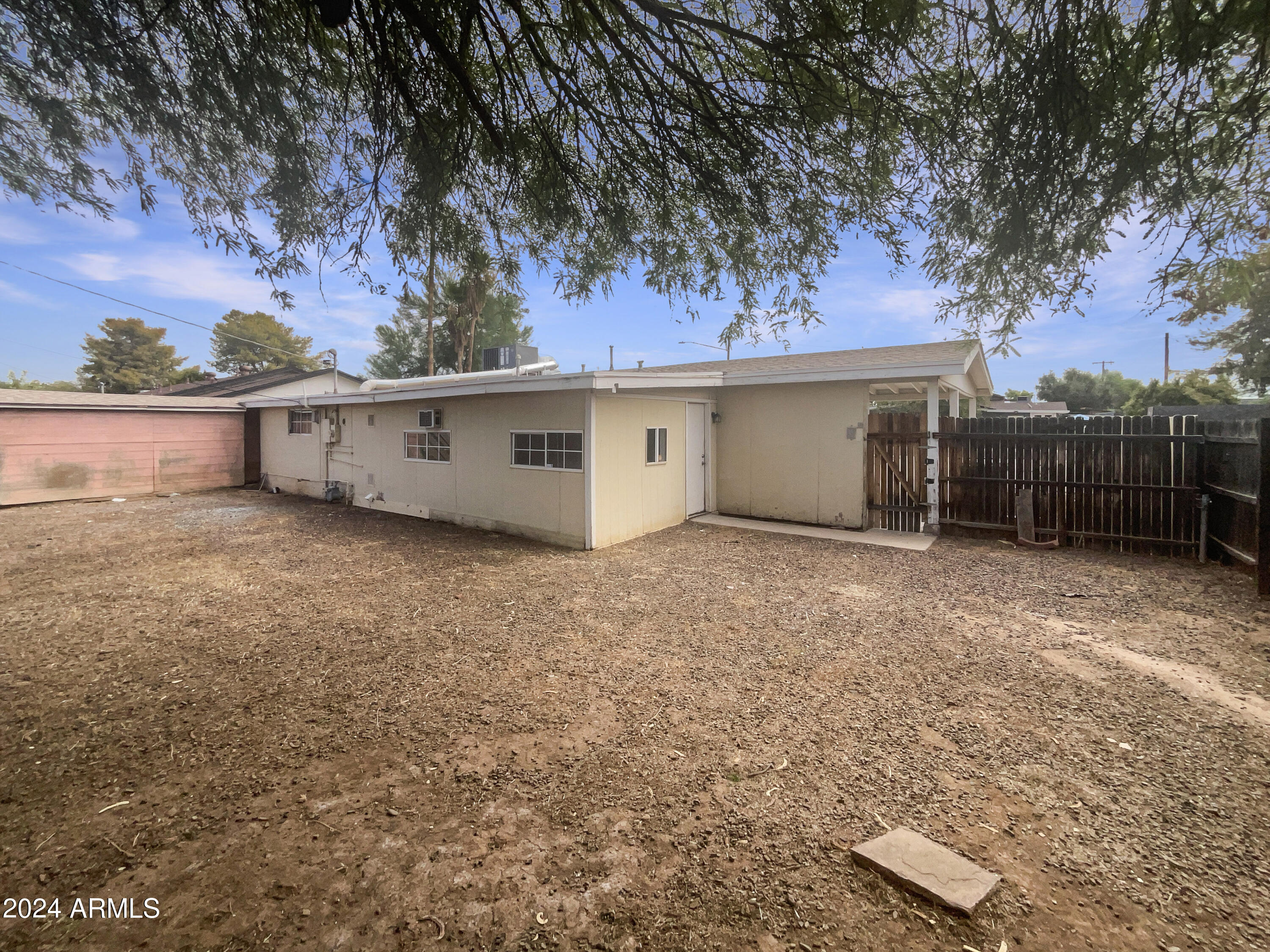 Photo 5 of 20 of 5214 N 19TH Drive house