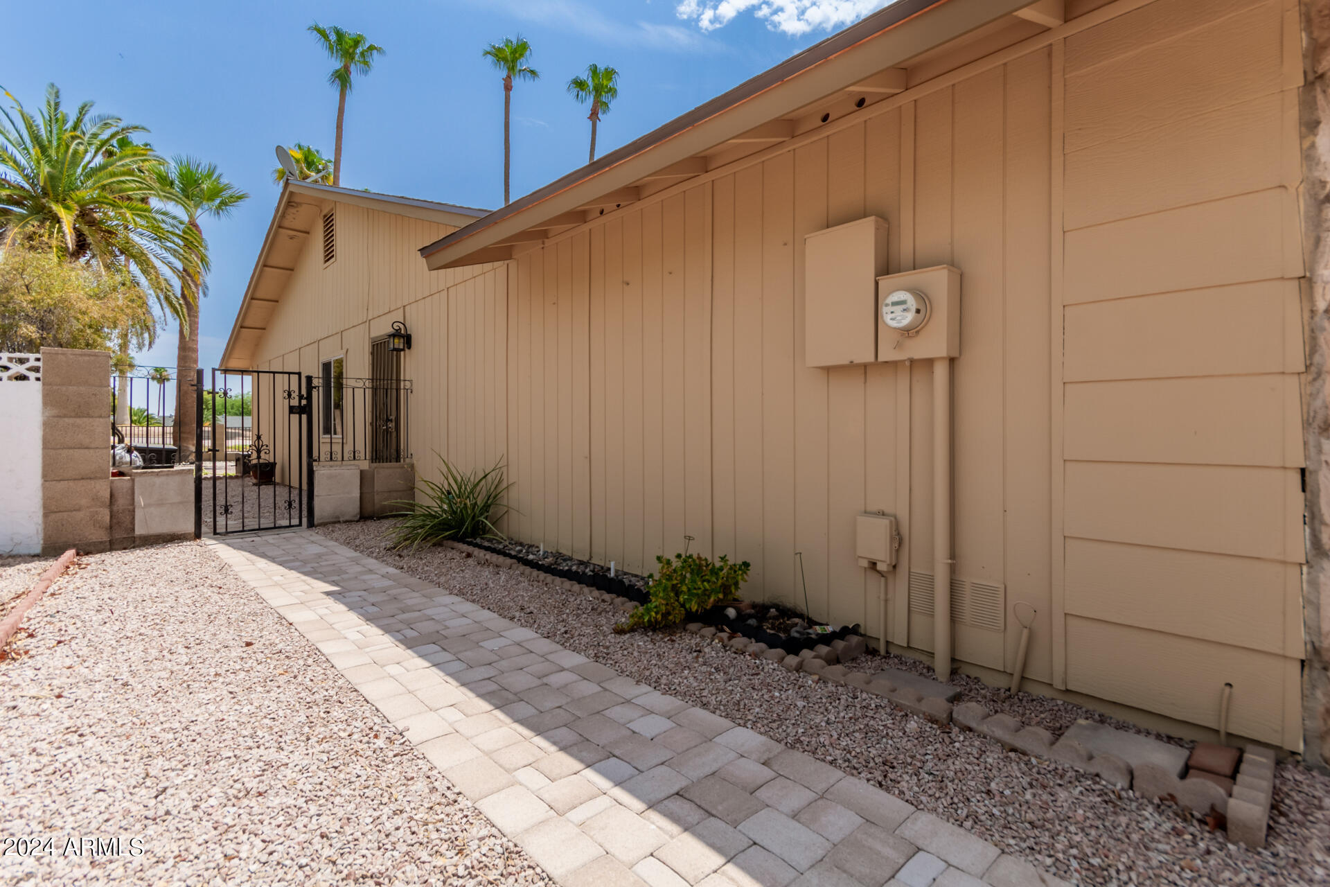 Photo 33 of 45 of 12059 S PAIUTE Street house