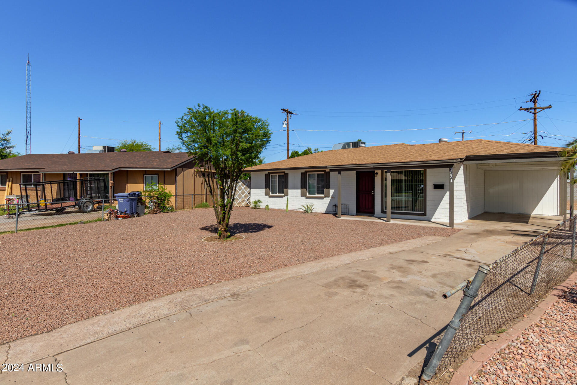 Photo 5 of 40 of 2531 N 36TH Drive house