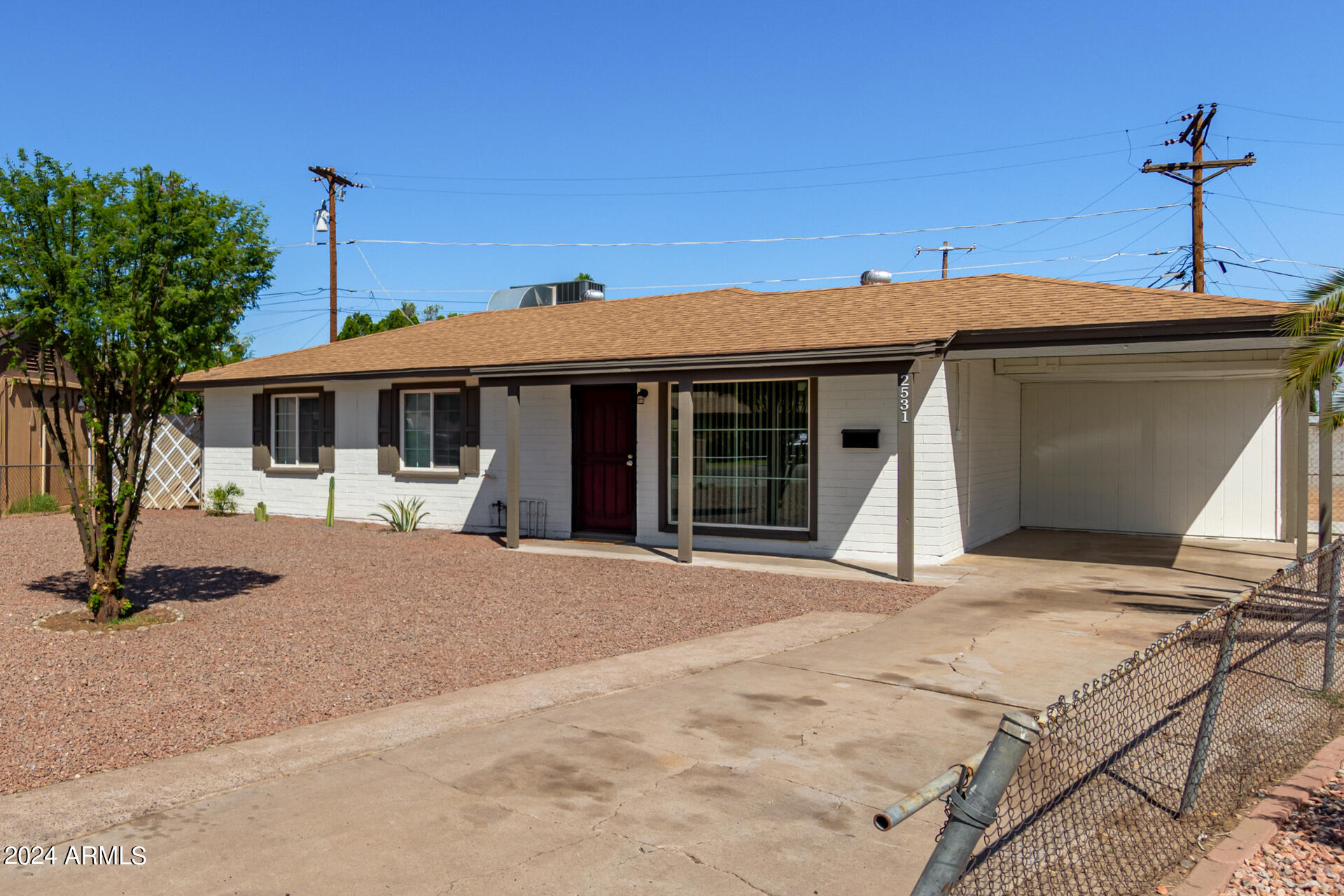 Photo 6 of 40 of 2531 N 36TH Drive house