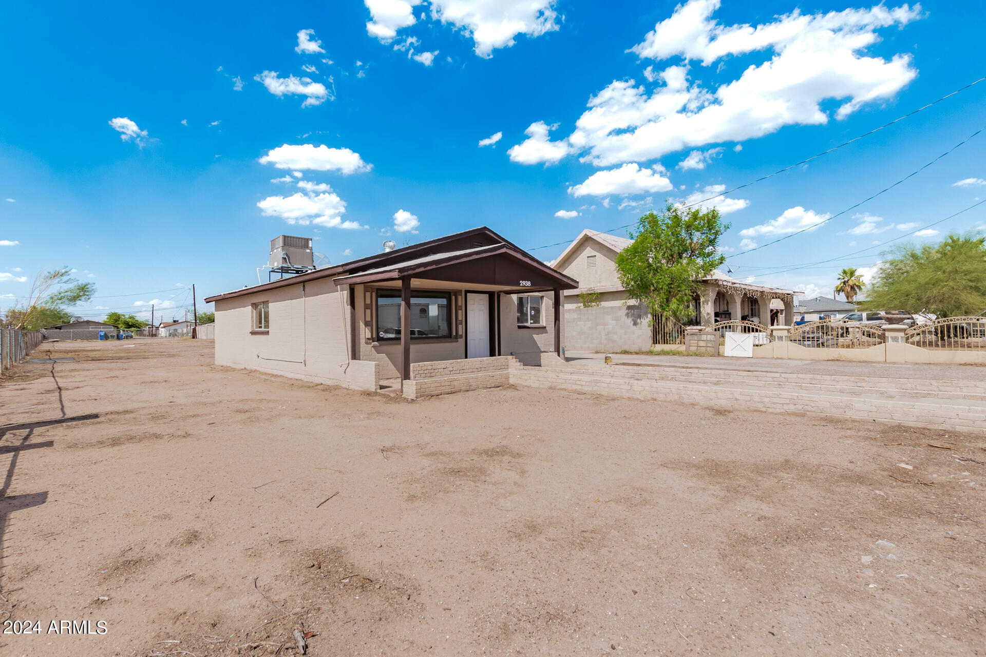 Photo 2 of 24 of 2938 W PIMA Street house