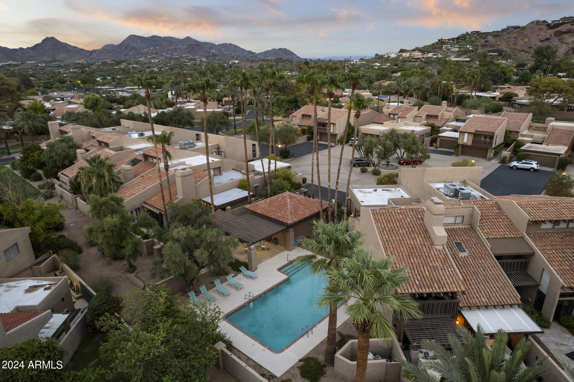 Photo 8 of 47 of 4434 E CAMELBACK Road 141 townhome