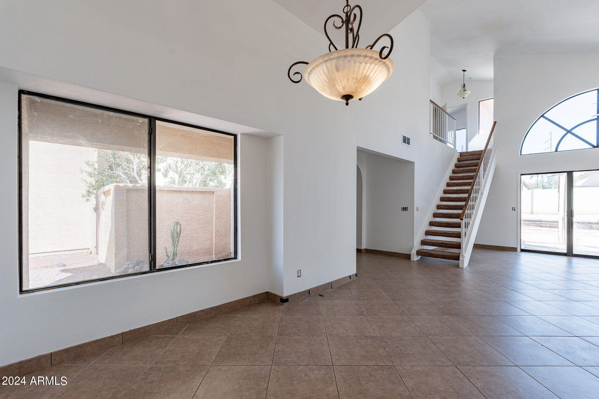 Photo 6 of 19 of 4142 E CHOLLA CANYON Drive house