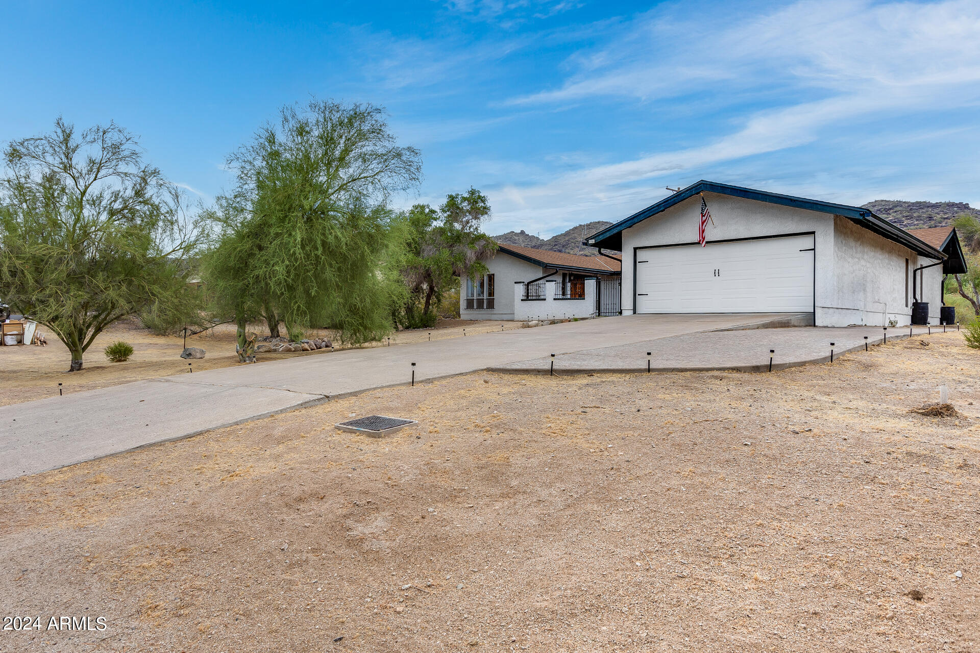 Photo 5 of 58 of 1701 E PICKRELL Drive house