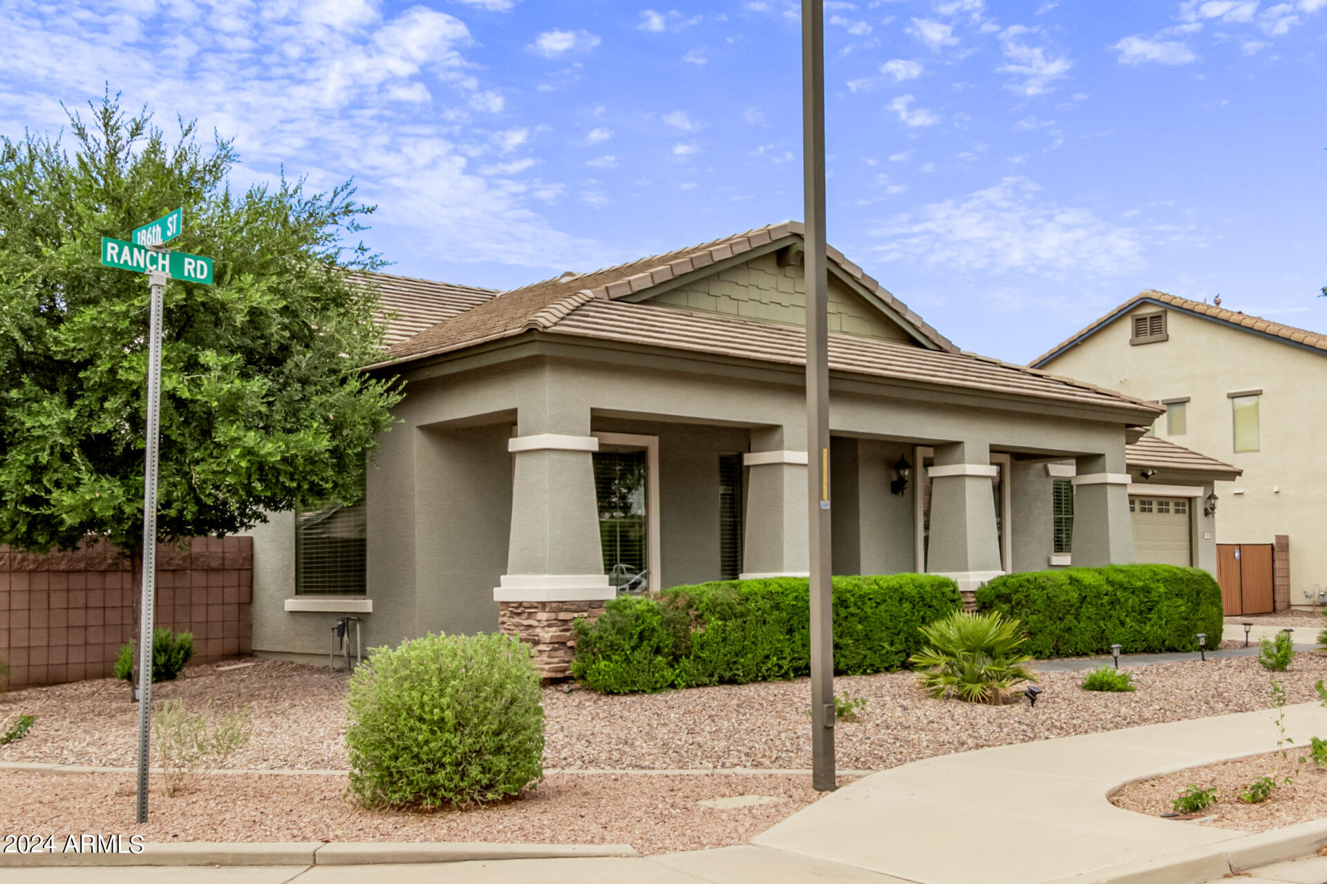 Photo 4 of 41 of 18593 E RANCH Road house