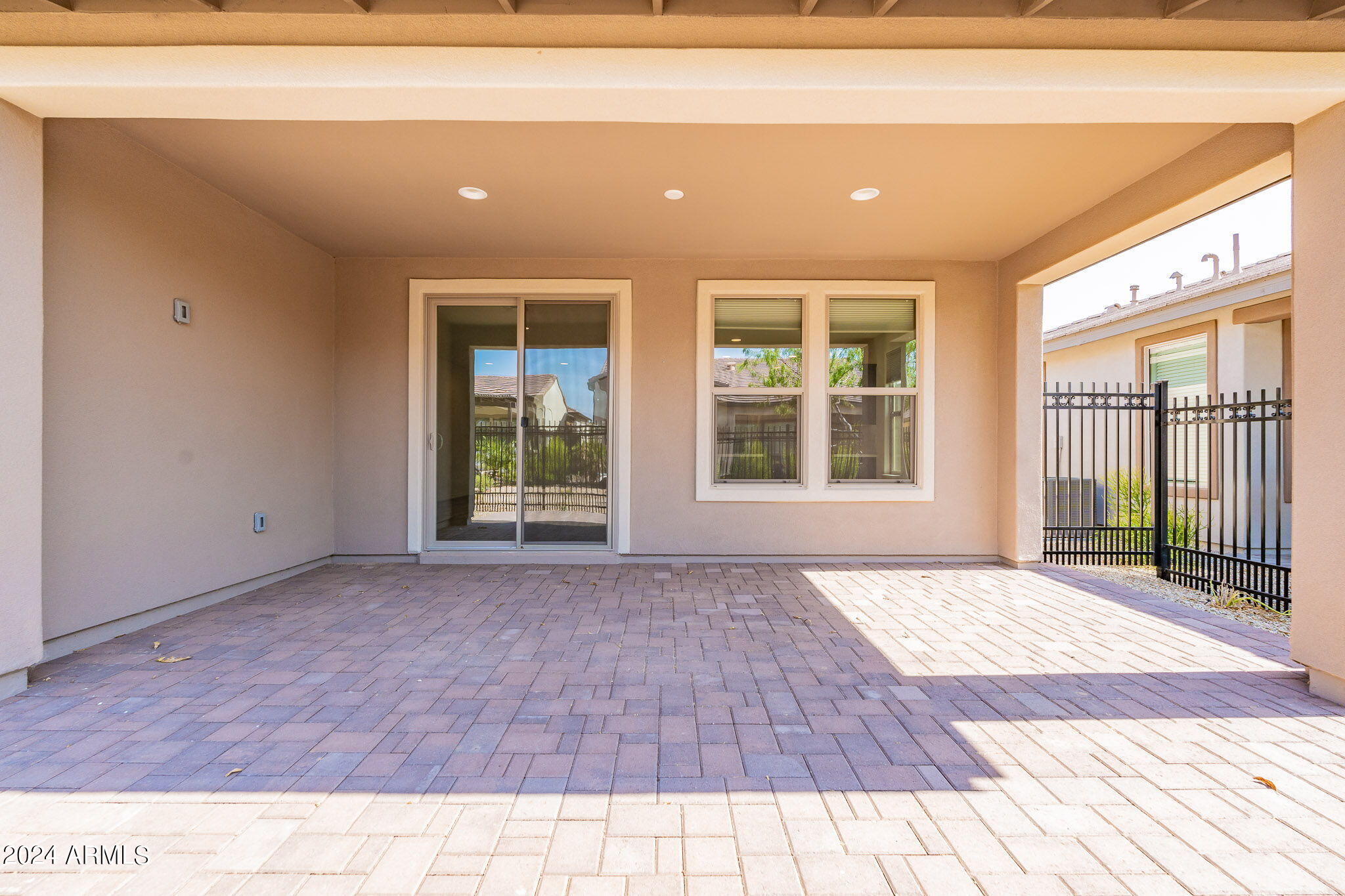 Photo 38 of 55 of 440 E CITRUS HOLLOW Way townhome