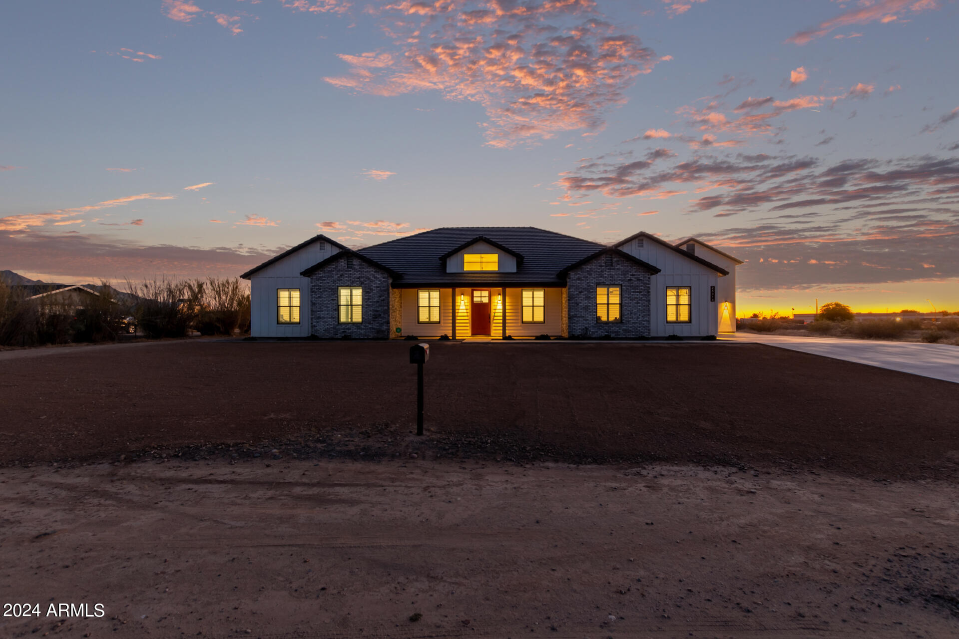 Photo 6 of 47 of 25314 S 194TH Street house