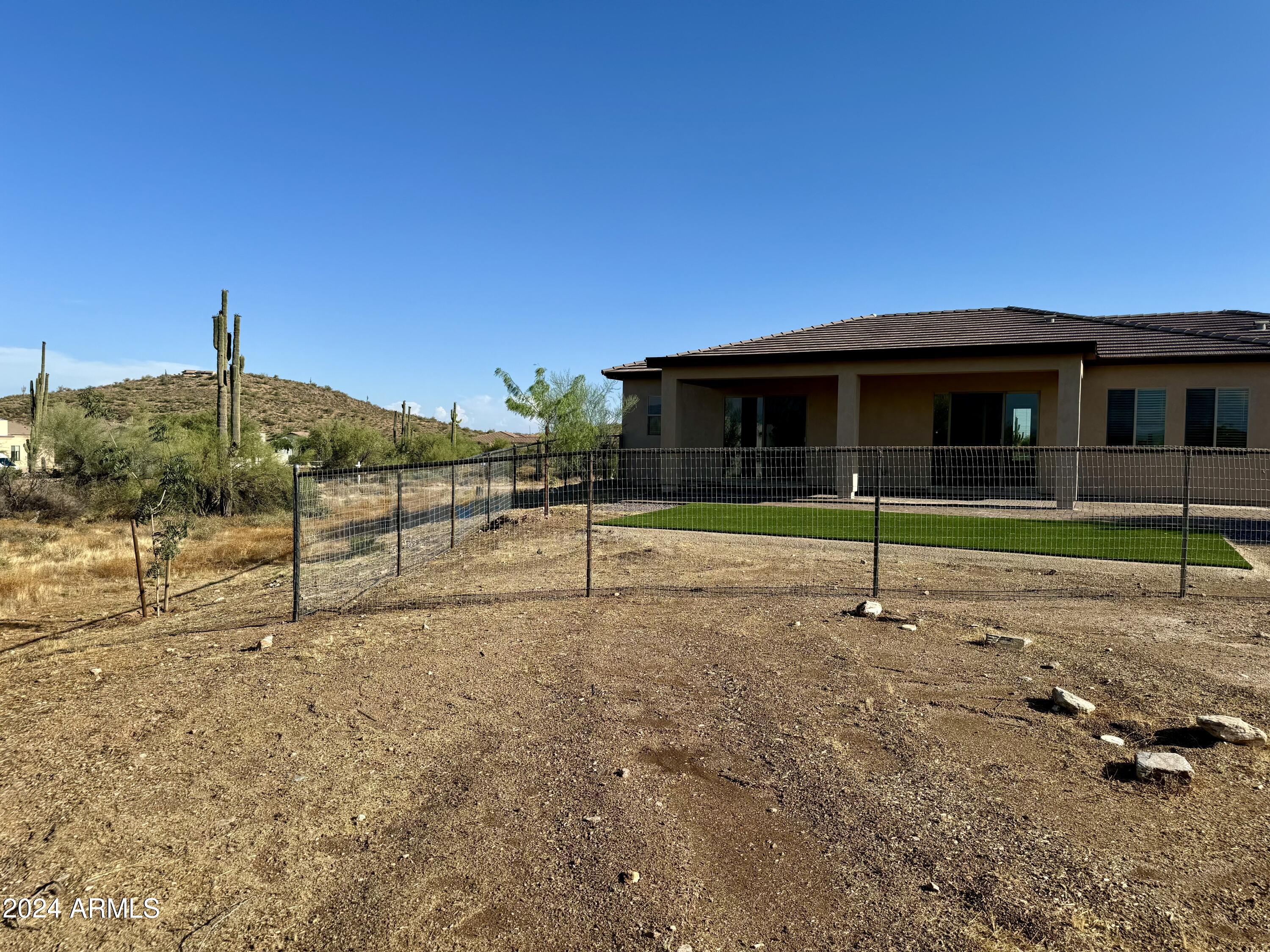 Photo 6 of 24 of 17320 E Pinnacle Vista Drive house