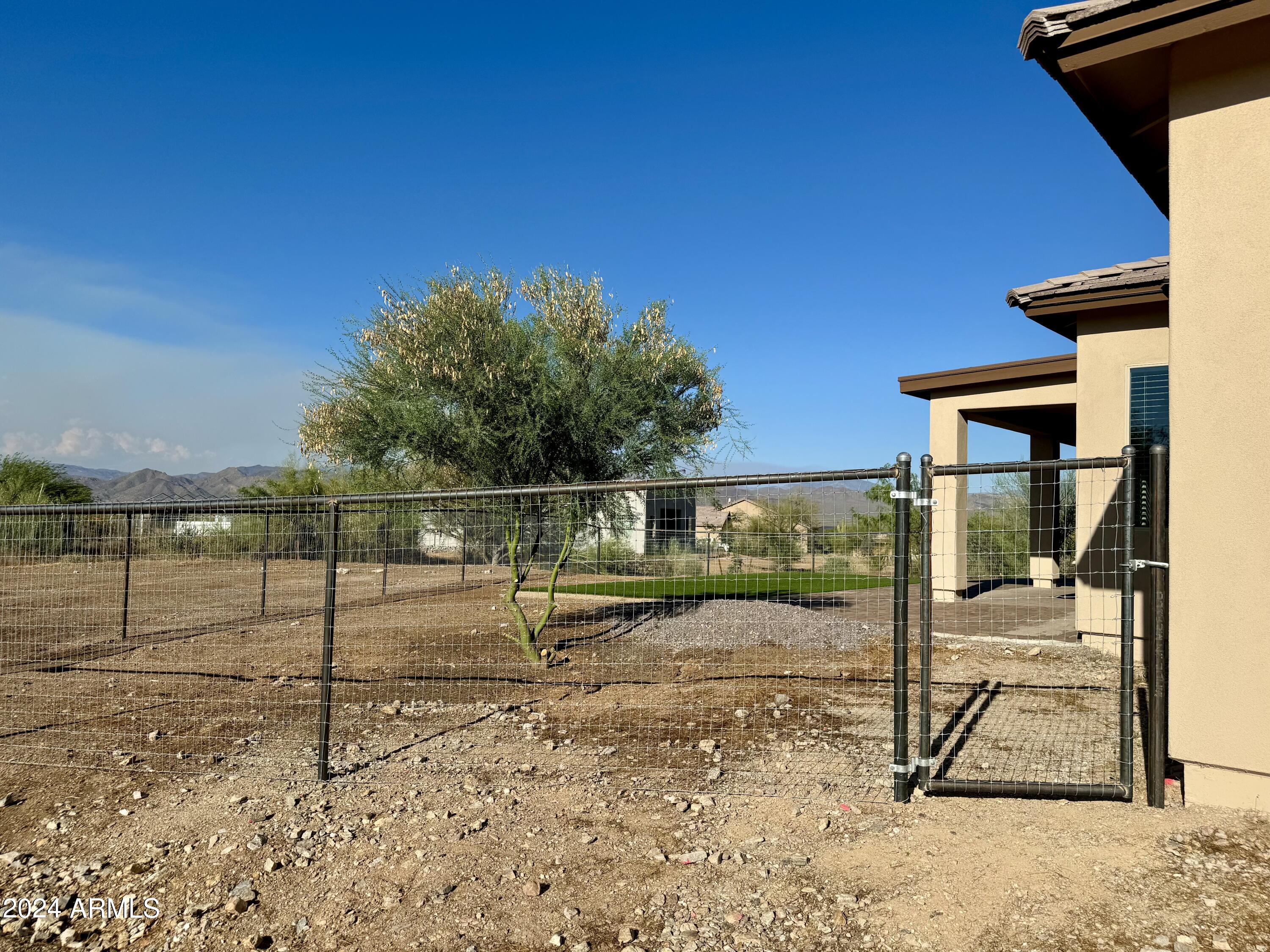 Photo 7 of 24 of 17320 E Pinnacle Vista Drive house