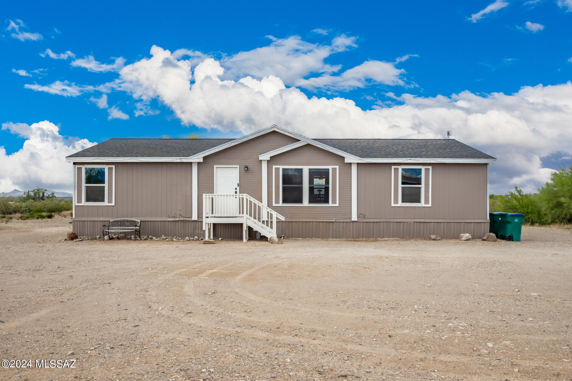 Photo 1 of 28 of 16760 S Sycamore Run Lane mobile home