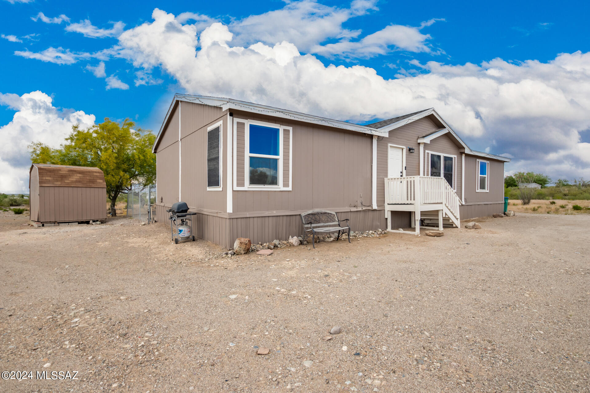 Photo 4 of 28 of 16760 S Sycamore Run Lane mobile home