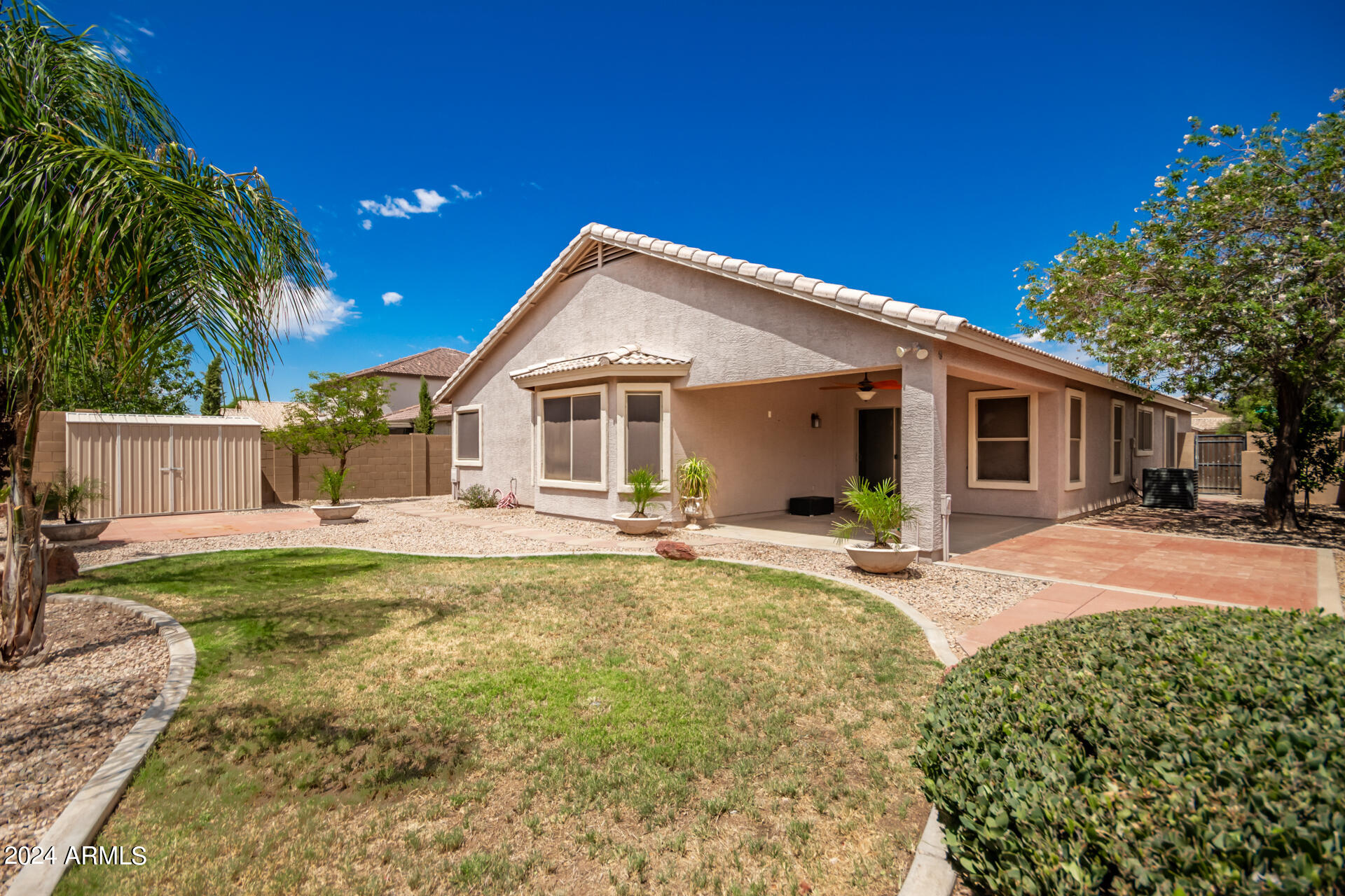 Photo 9 of 40 of 2805 E DESERT ROSE Trail house