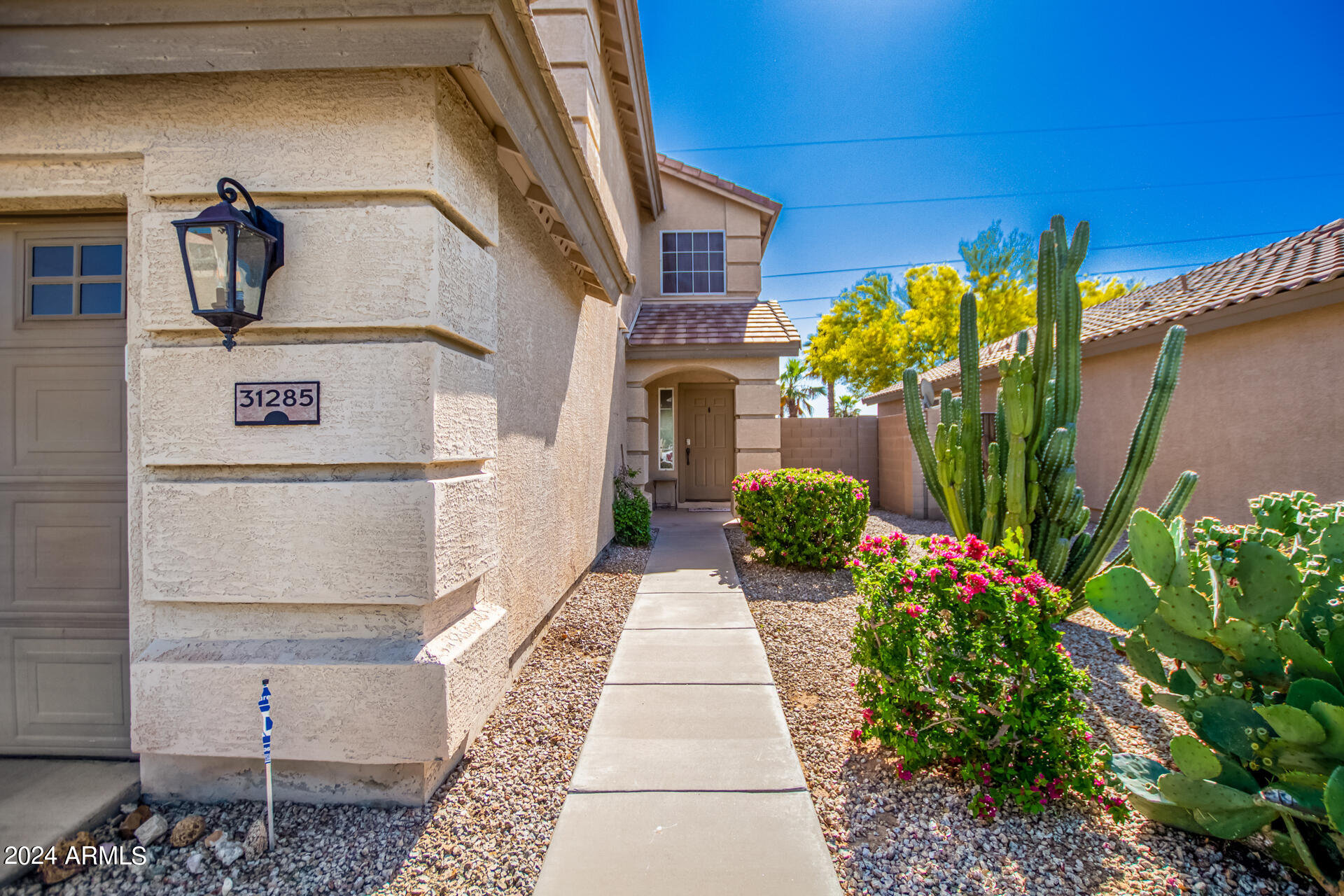 Photo 5 of 43 of 31285 N MESQUITE Way house