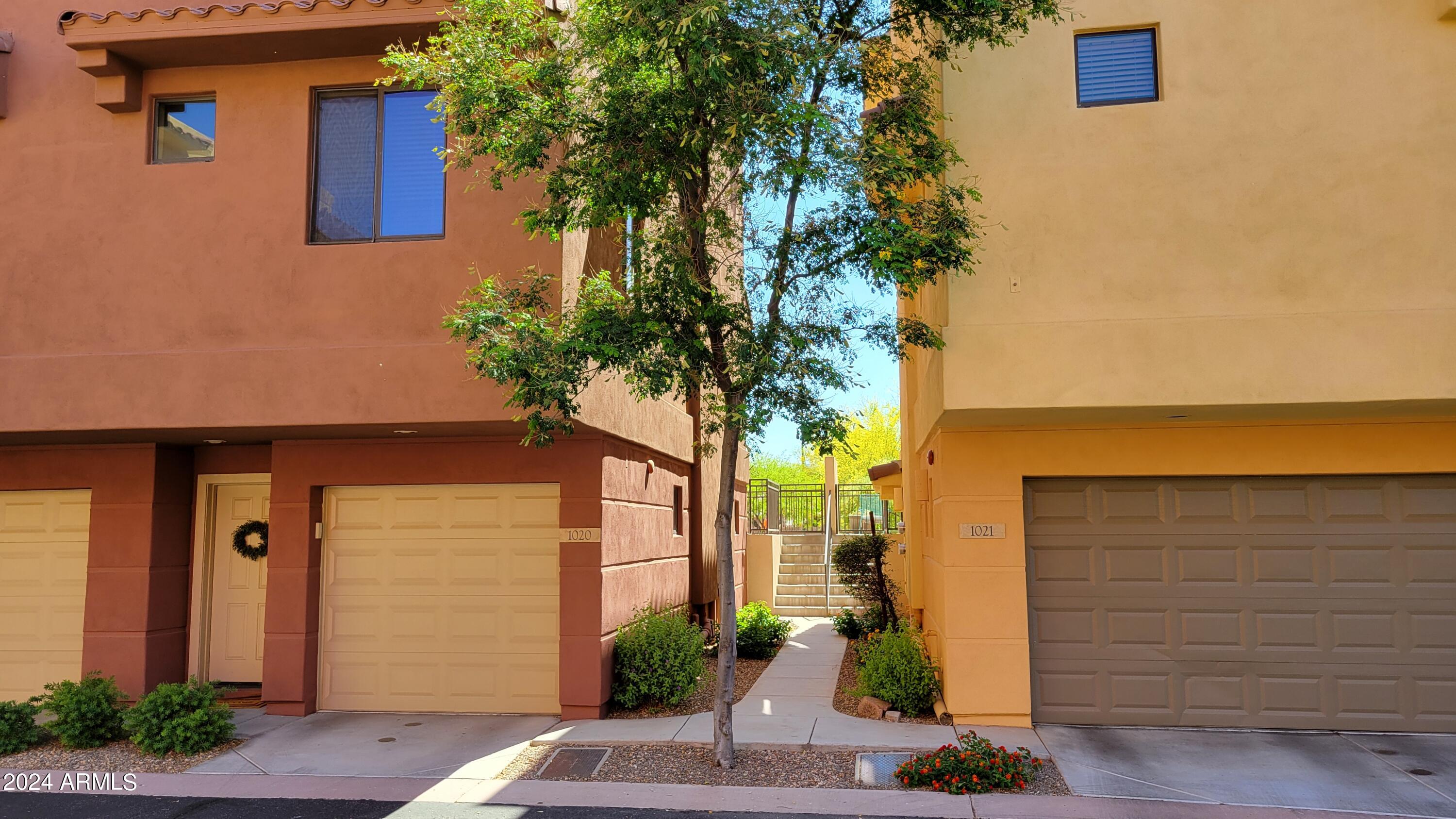 Photo 6 of 40 of 9551 E REDFIELD Road 1020 townhome