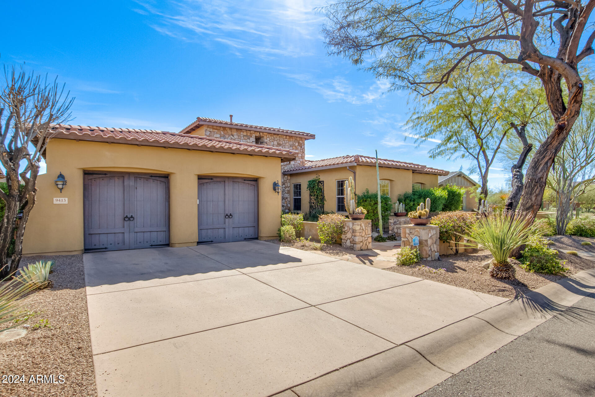 Photo 4 of 44 of 9413 E DESERT VILLAGE Drive house