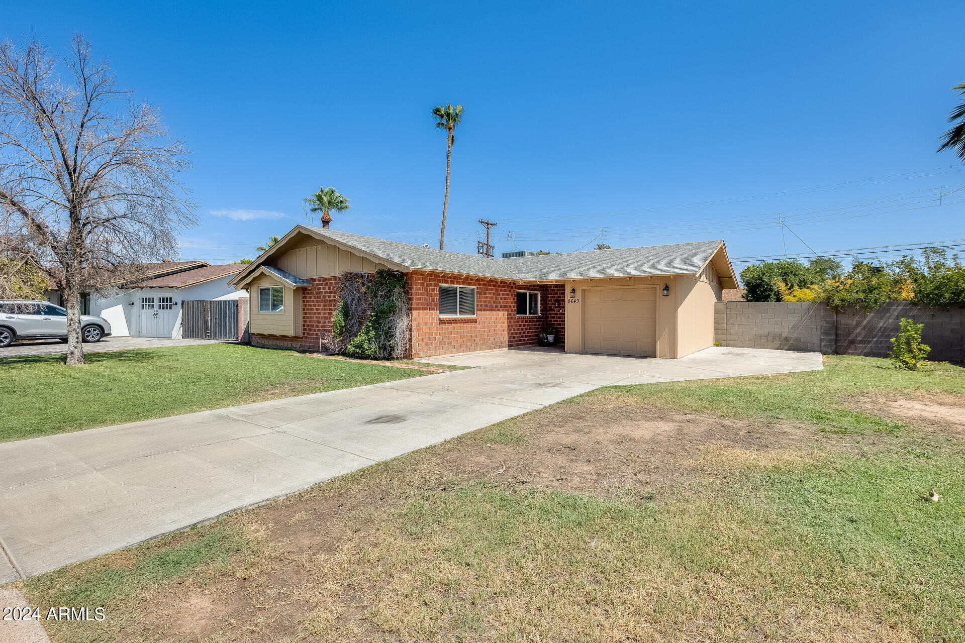 Photo 9 of 37 of 8643 E RANCHO VISTA Drive house