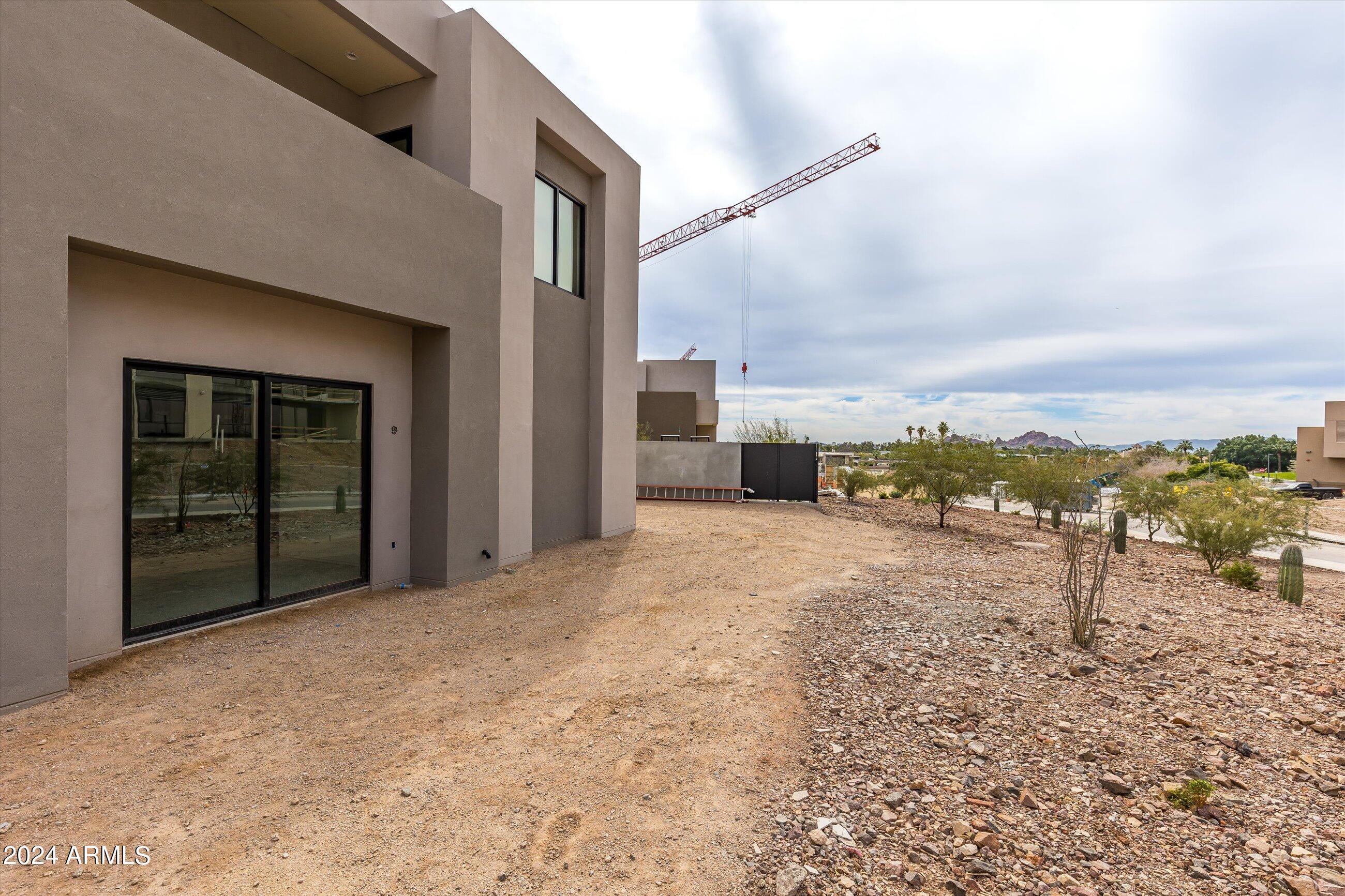 Photo 7 of 29 of 4942 N ASCENT Drive house