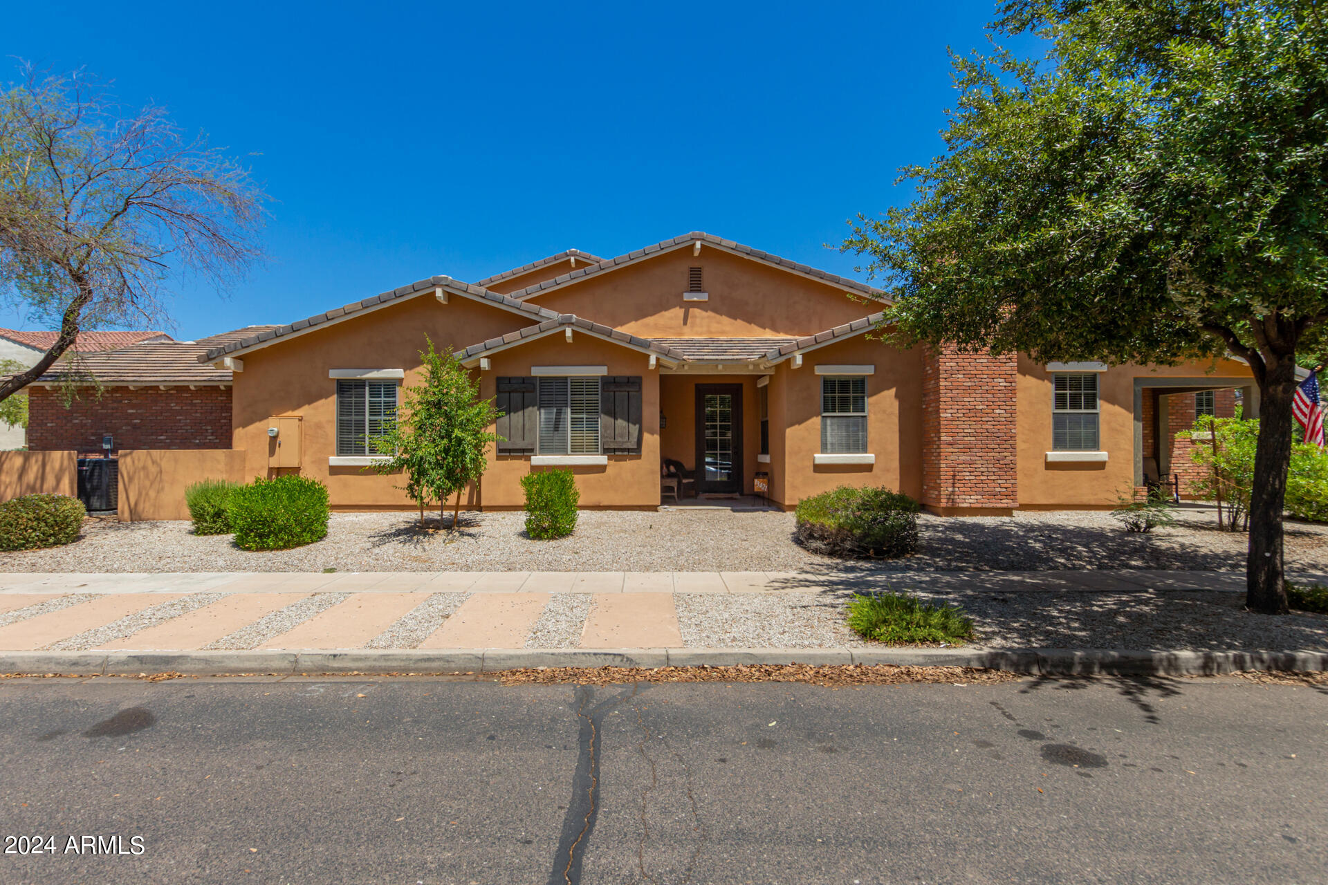 Photo 1 of 20 of 13421 N 151ST Drive townhome