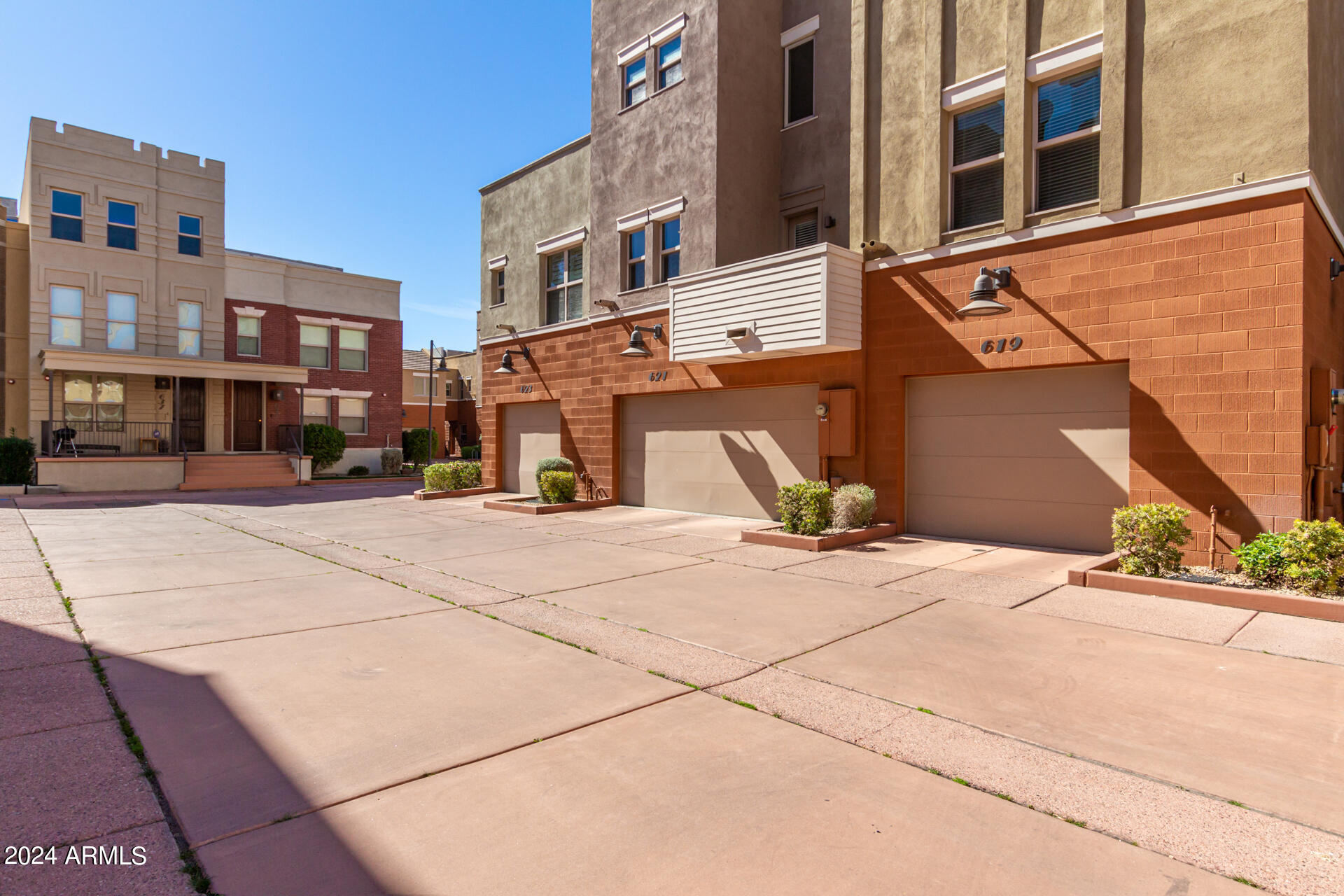 Photo 37 of 40 of 621 S ROOSEVELT Street townhome