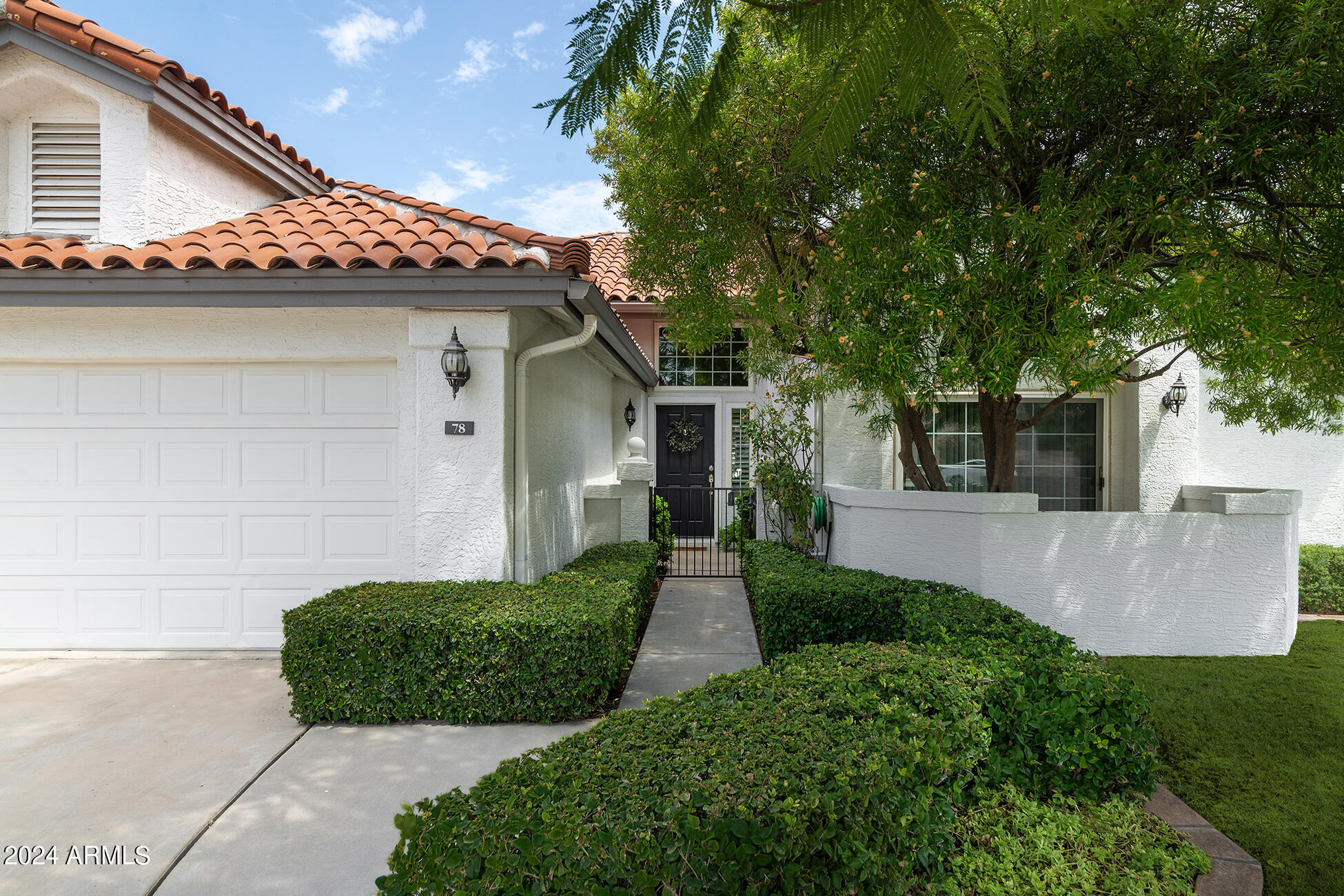 Photo 3 of 43 of 78 W LOS ARBOLES Drive house