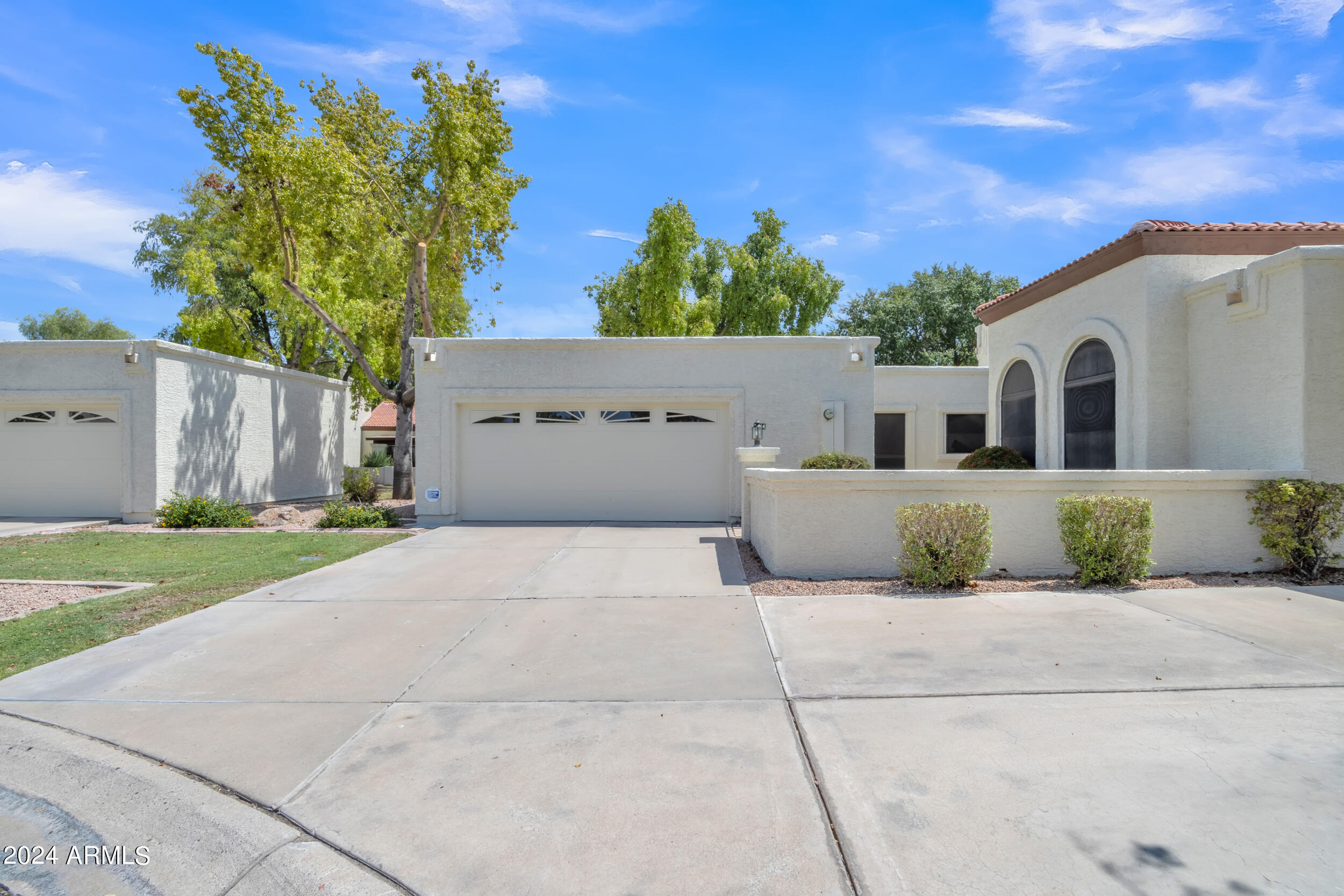 Photo 1 of 37 of 7714 S TAYLOR Drive townhome