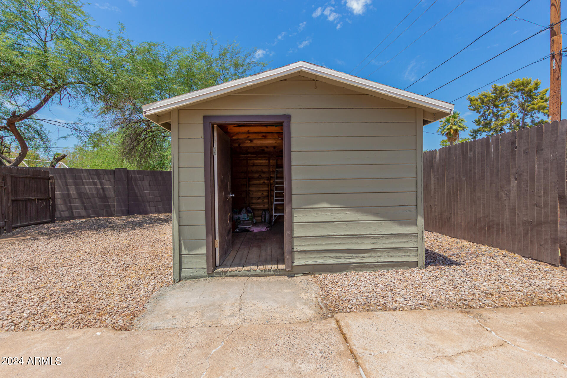 Photo 26 of 26 of 1416 E DON CARLOS Avenue house